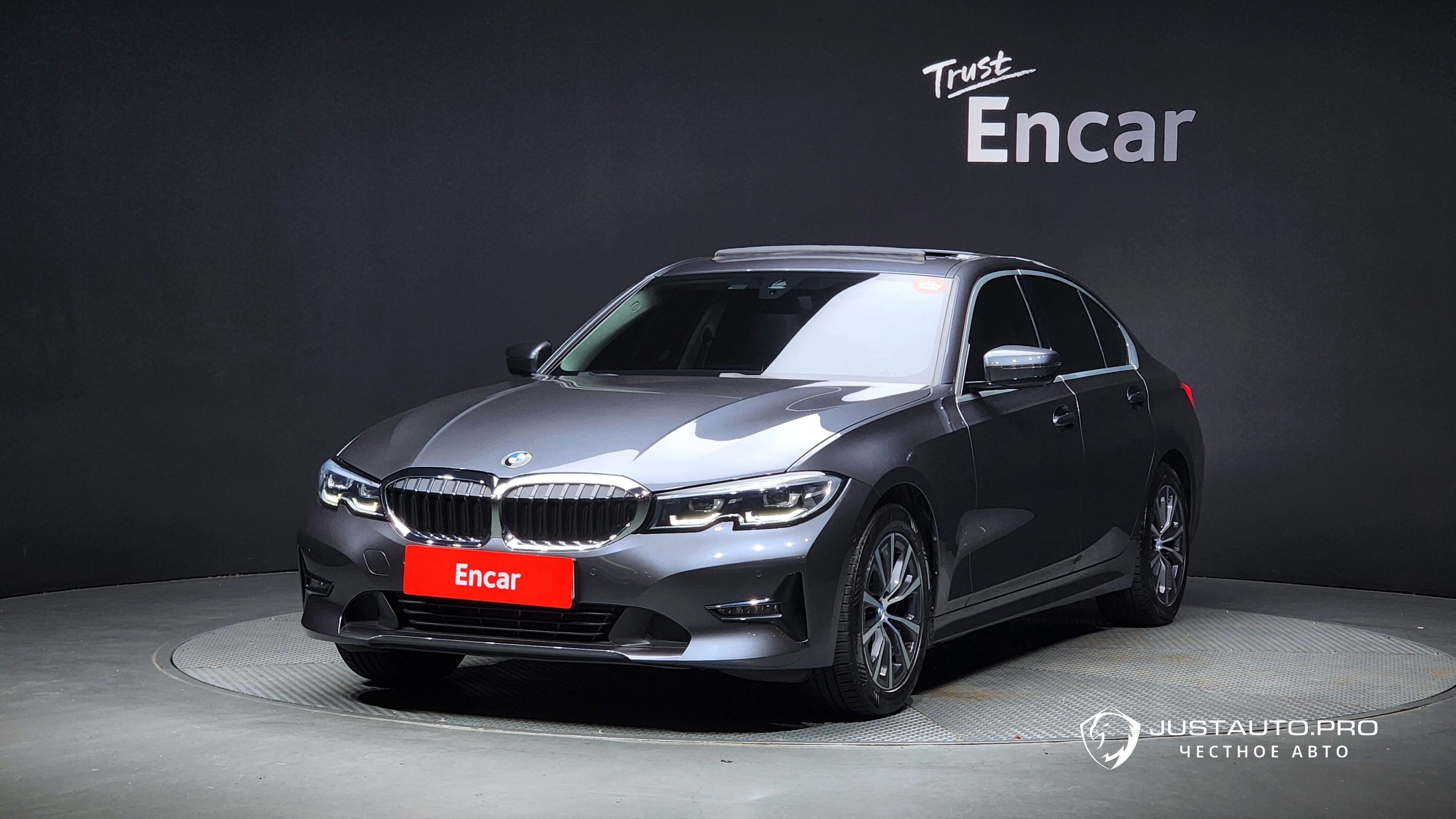 Автомобиль BMW 3-Series