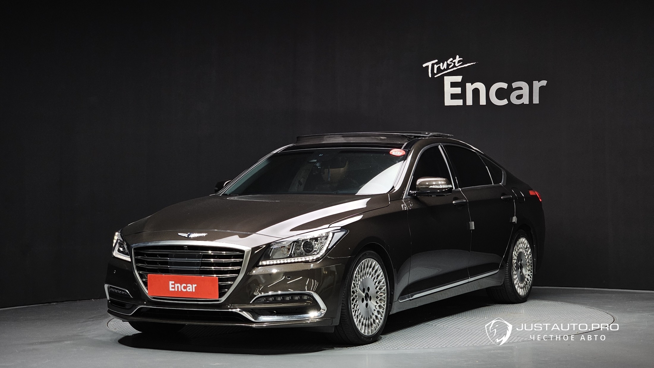 Автомобиль Genesis G80