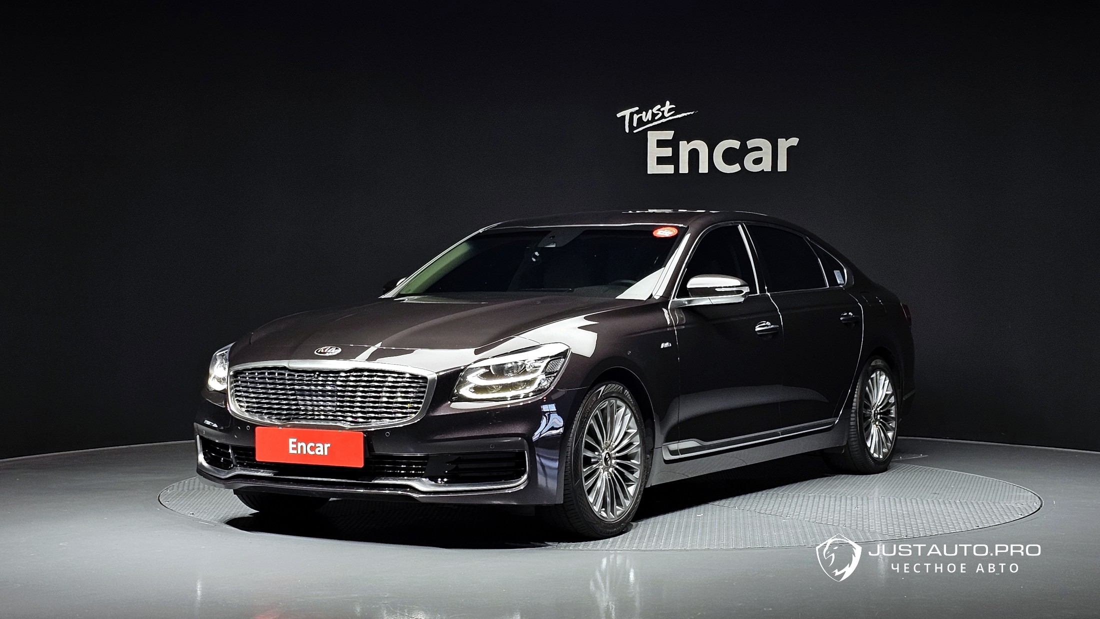 Автомобиль Kia K9