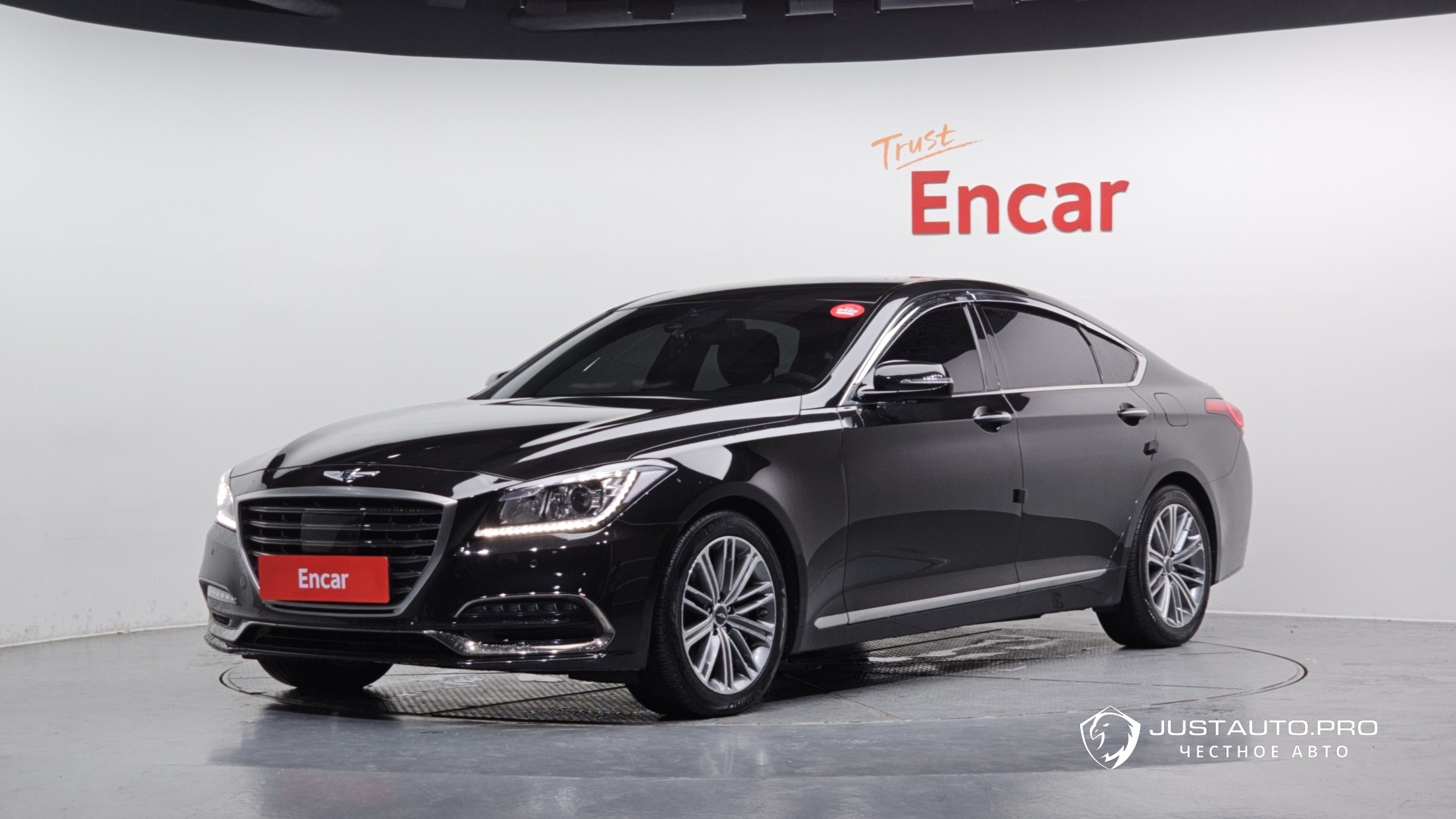 Автомобиль Genesis G80
