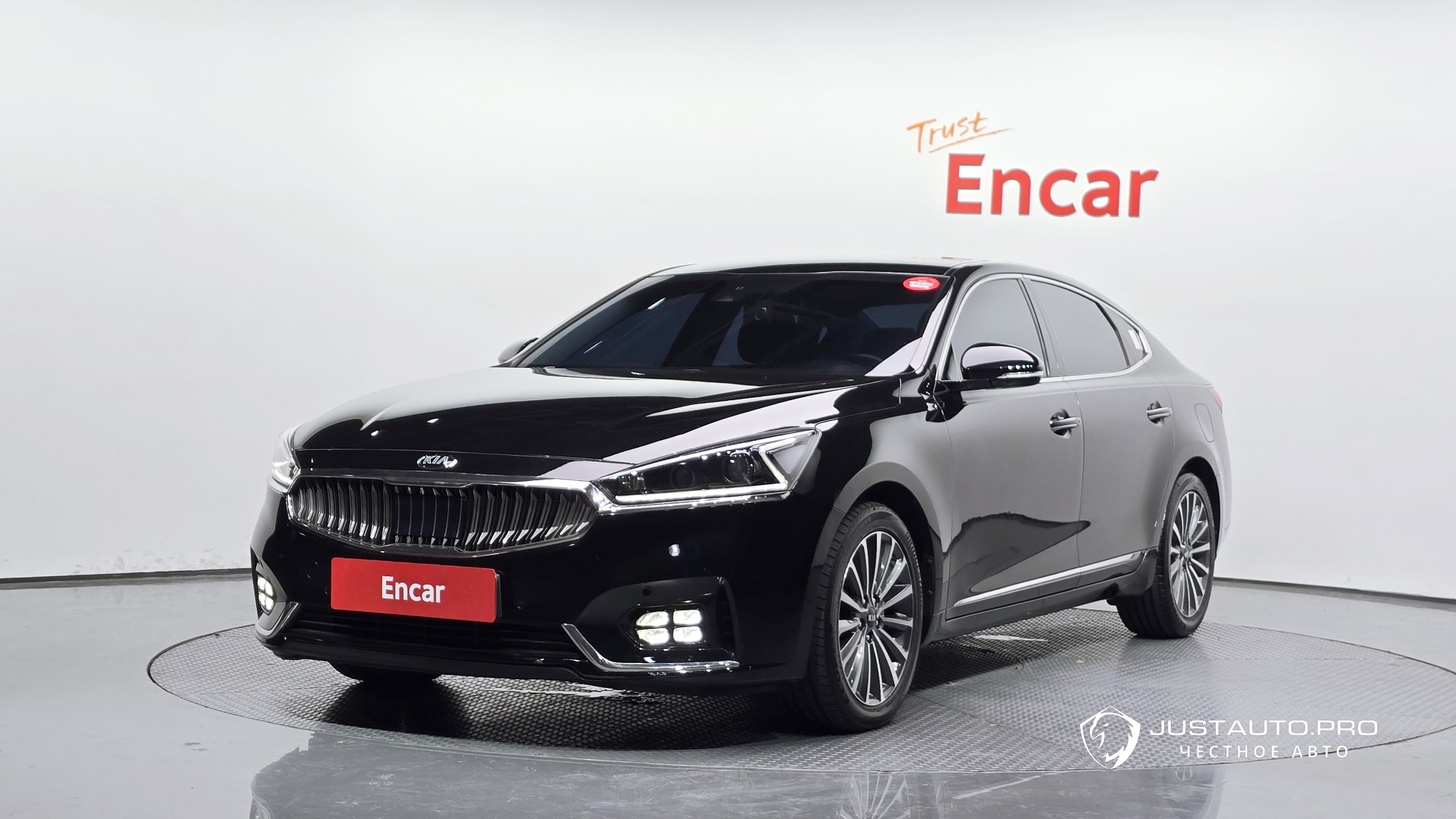 Автомобиль Kia K7