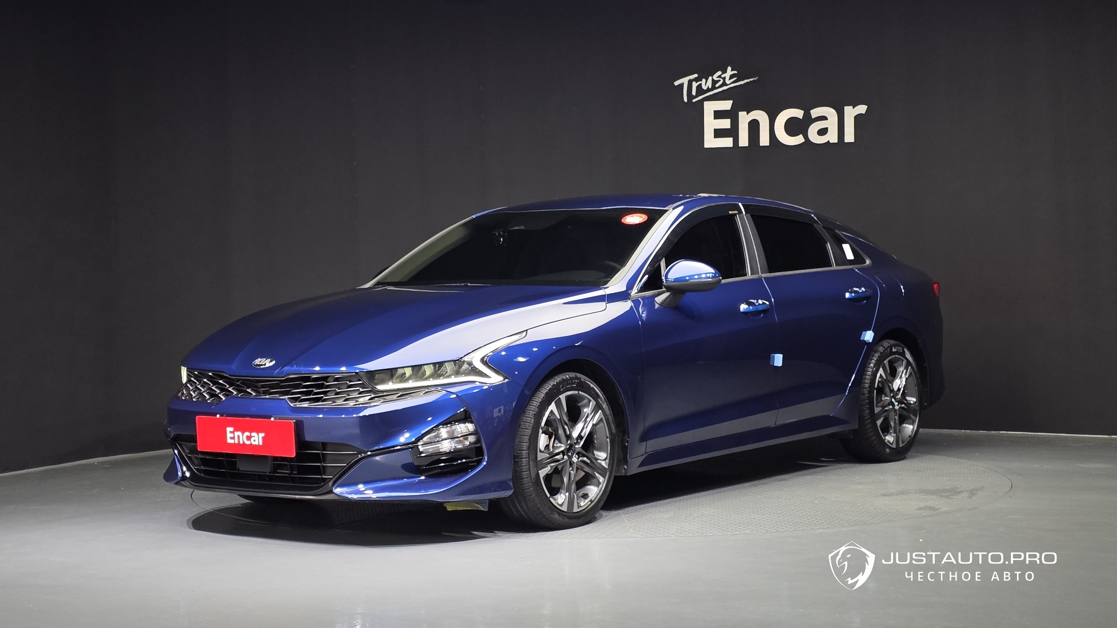 Автомобиль Kia K5