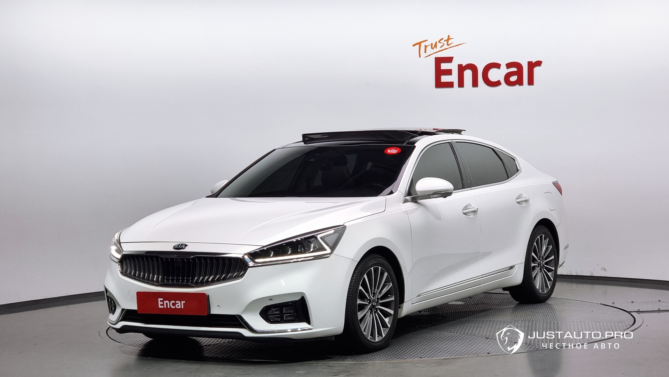 Автомобиль Kia K7