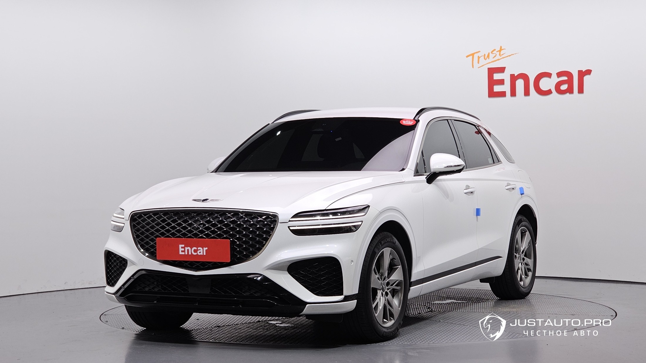 Автомобиль Genesis GV70