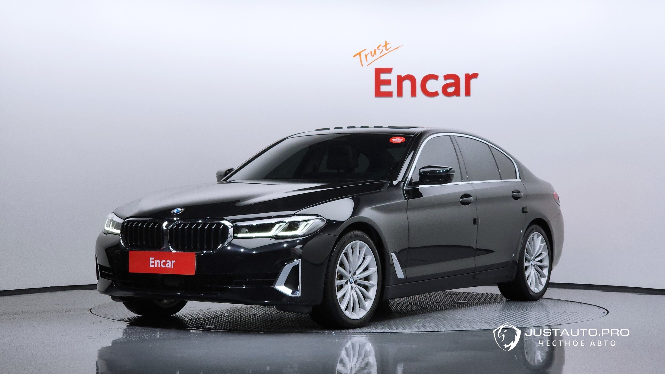 Автомобиль BMW 5-Series