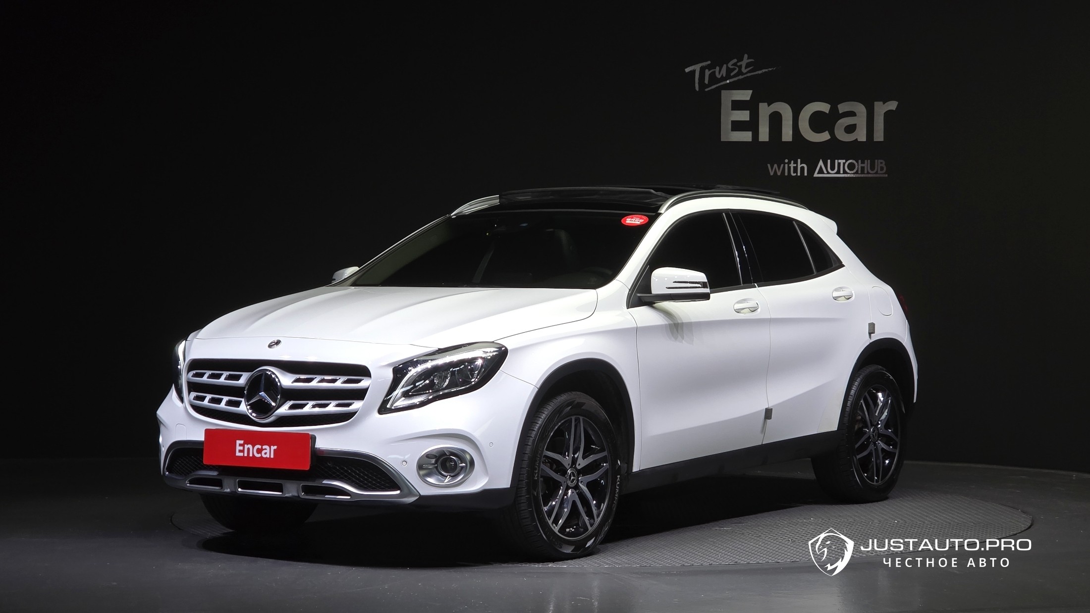 Автомобиль Mercedes-Benz GLA-Class