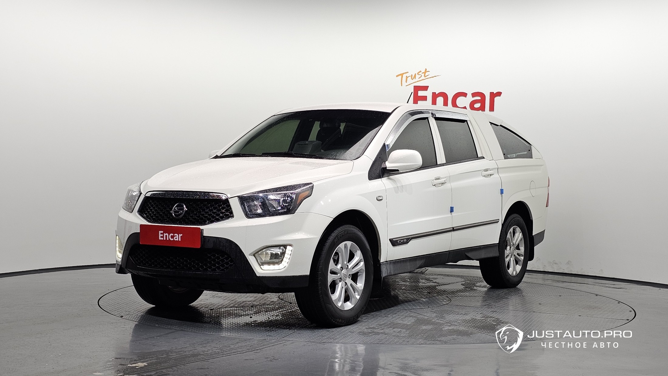 Автомобиль KG_Mobility_Ssangyong KORANDO