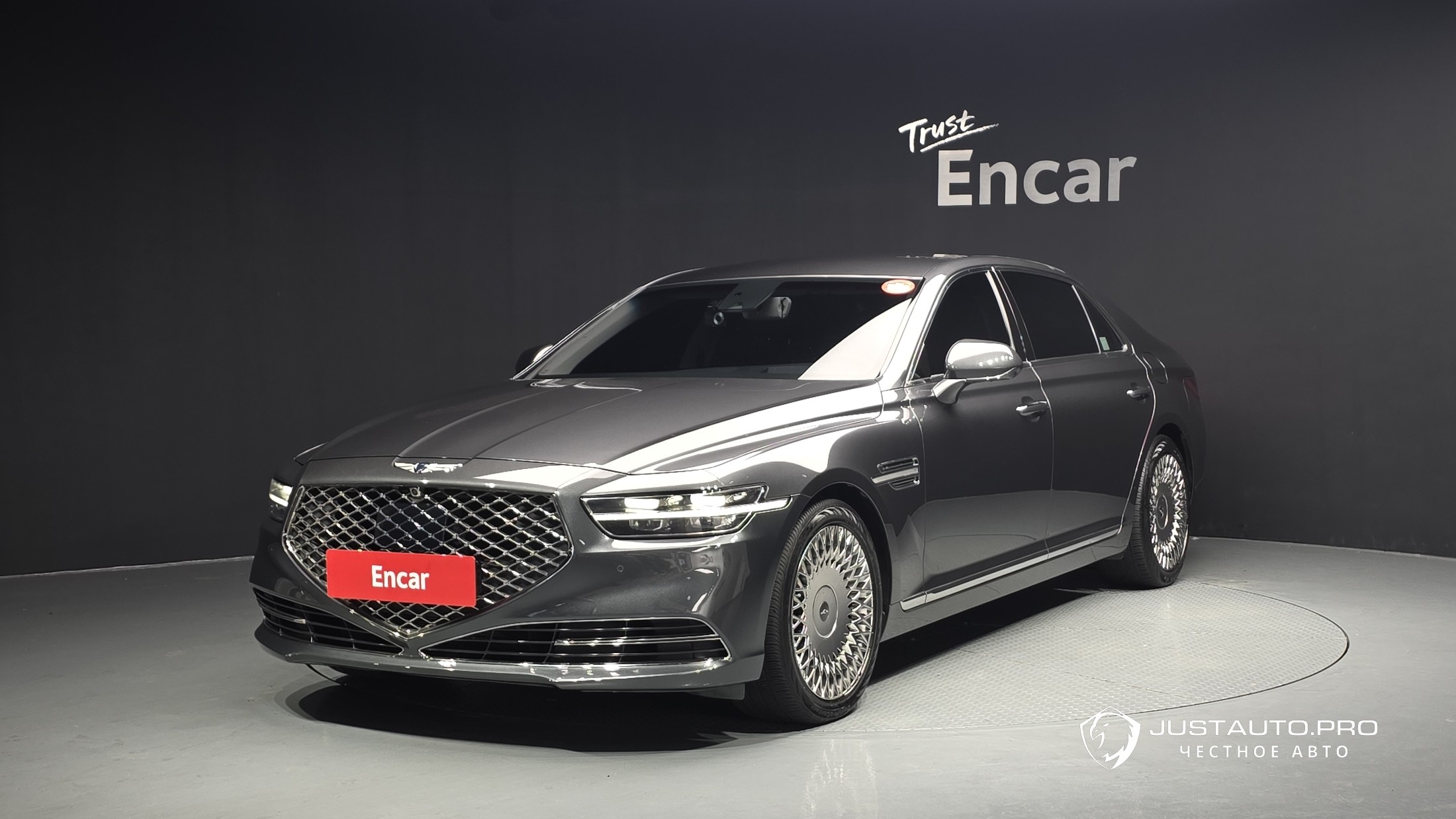 Автомобиль Genesis G90