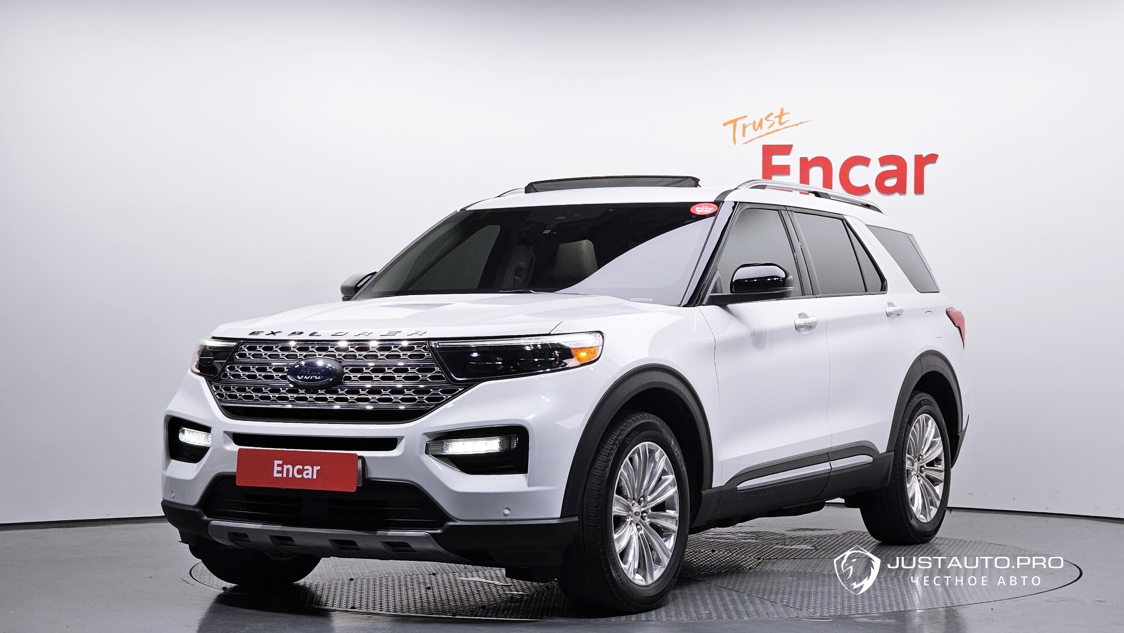 Автомобиль Ford Explorer