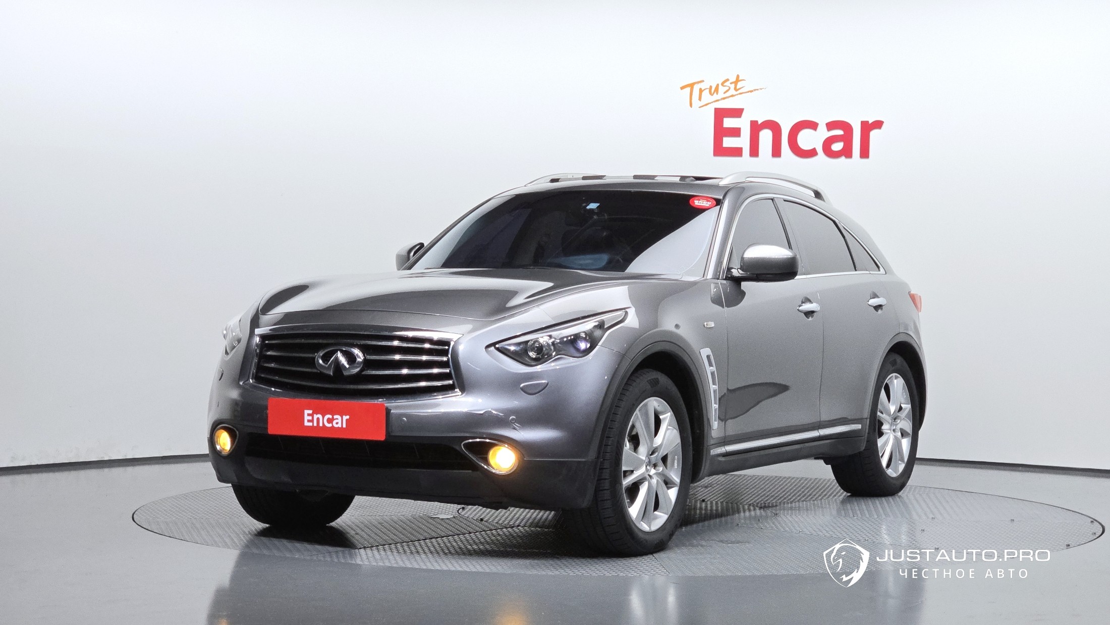 Автомобиль Infiniti FX