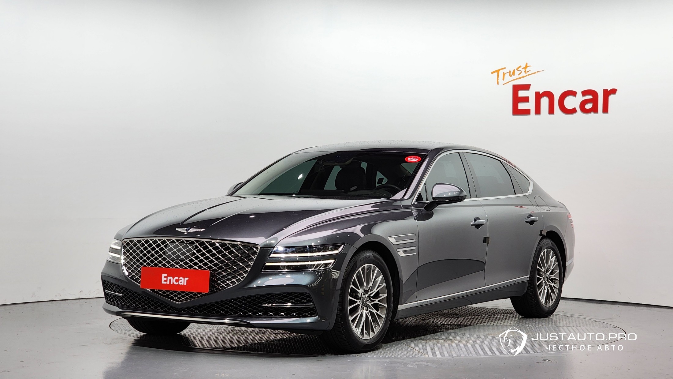 Автомобиль Genesis G80