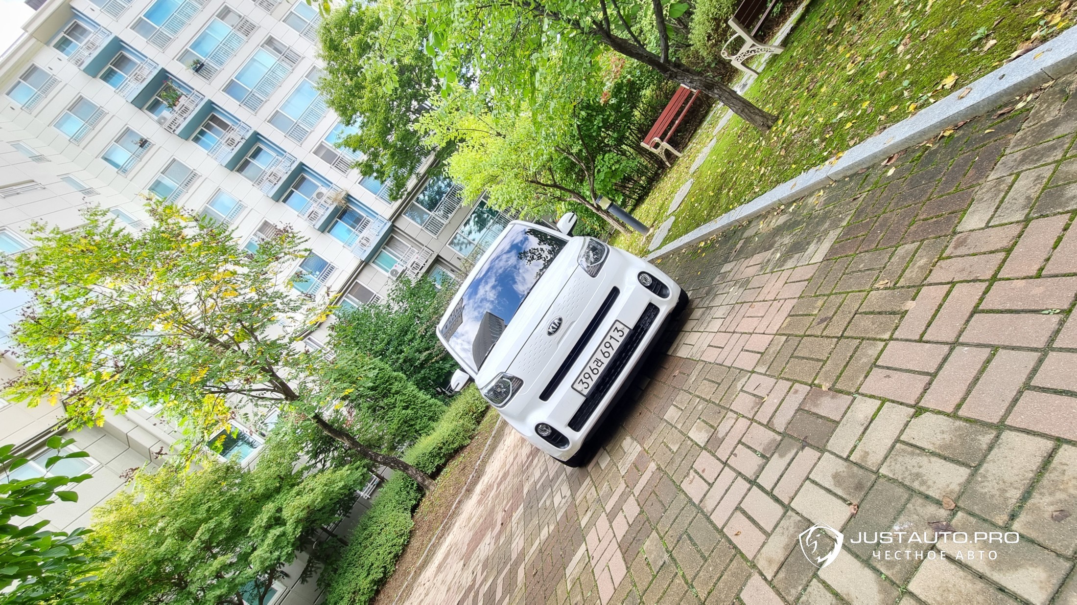 Автомобиль Kia RAY