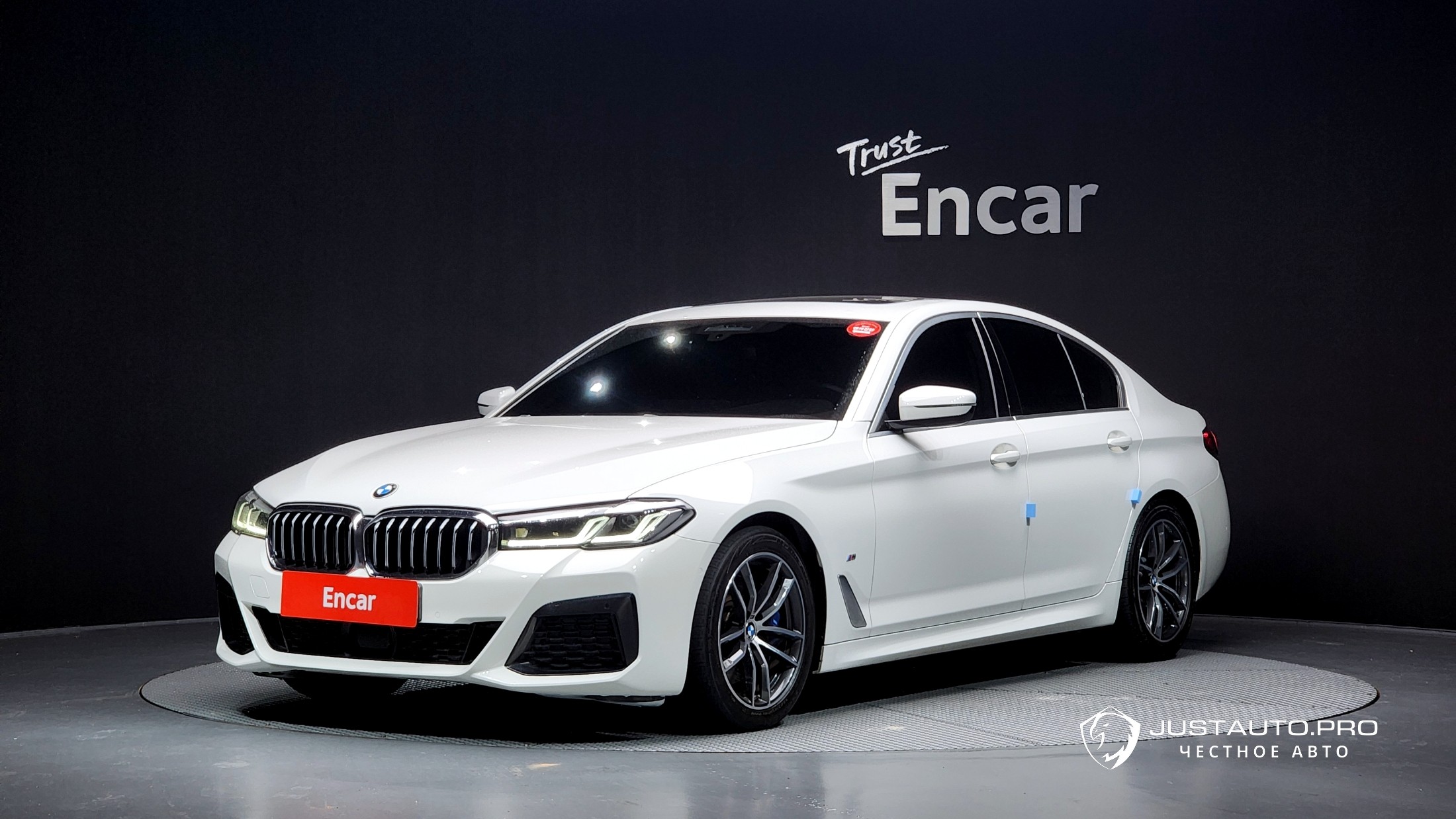 Автомобиль BMW 5-Series