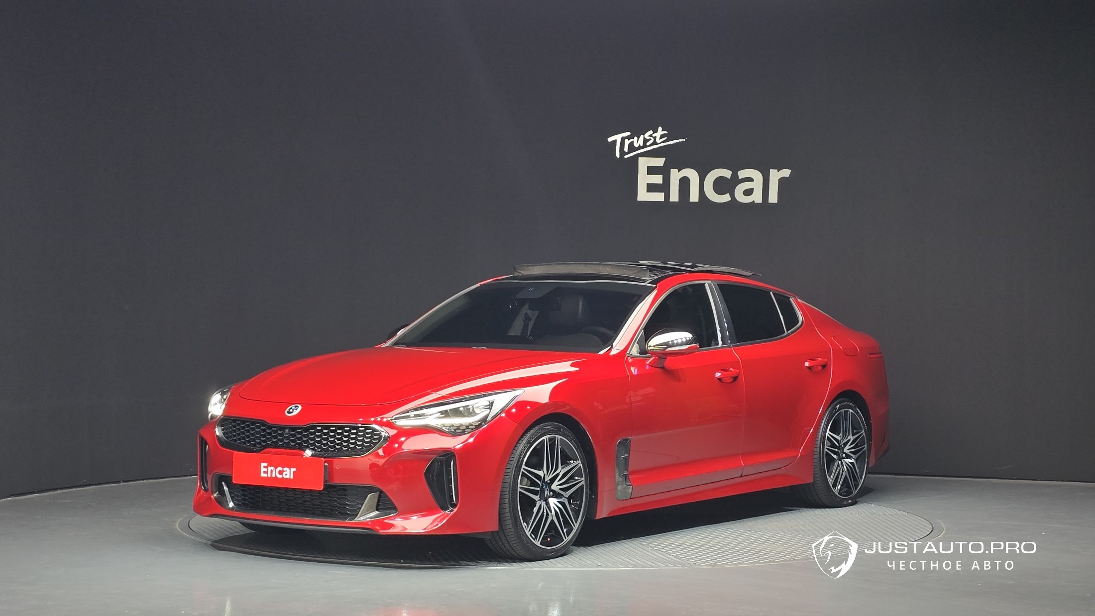 Автомобиль Kia Stinger