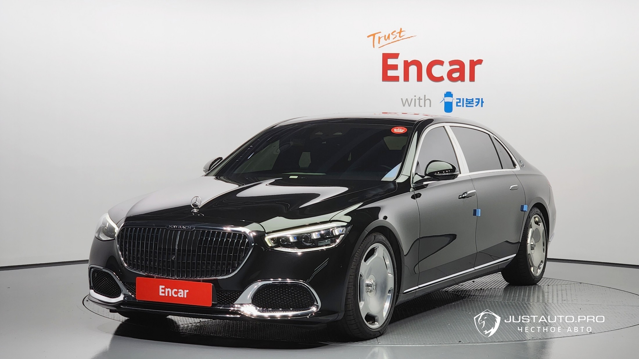 Автомобиль Mercedes-Benz S-Class