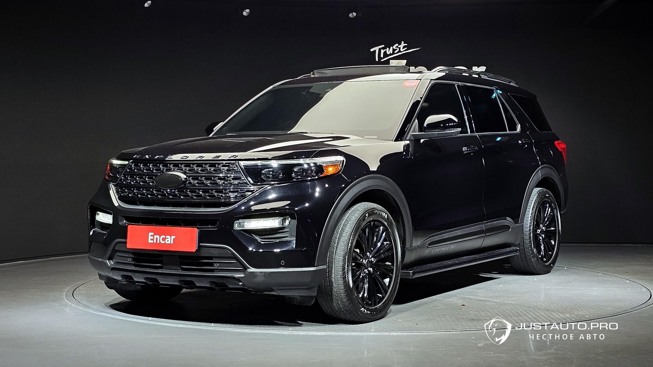 Автомобиль Ford Explorer