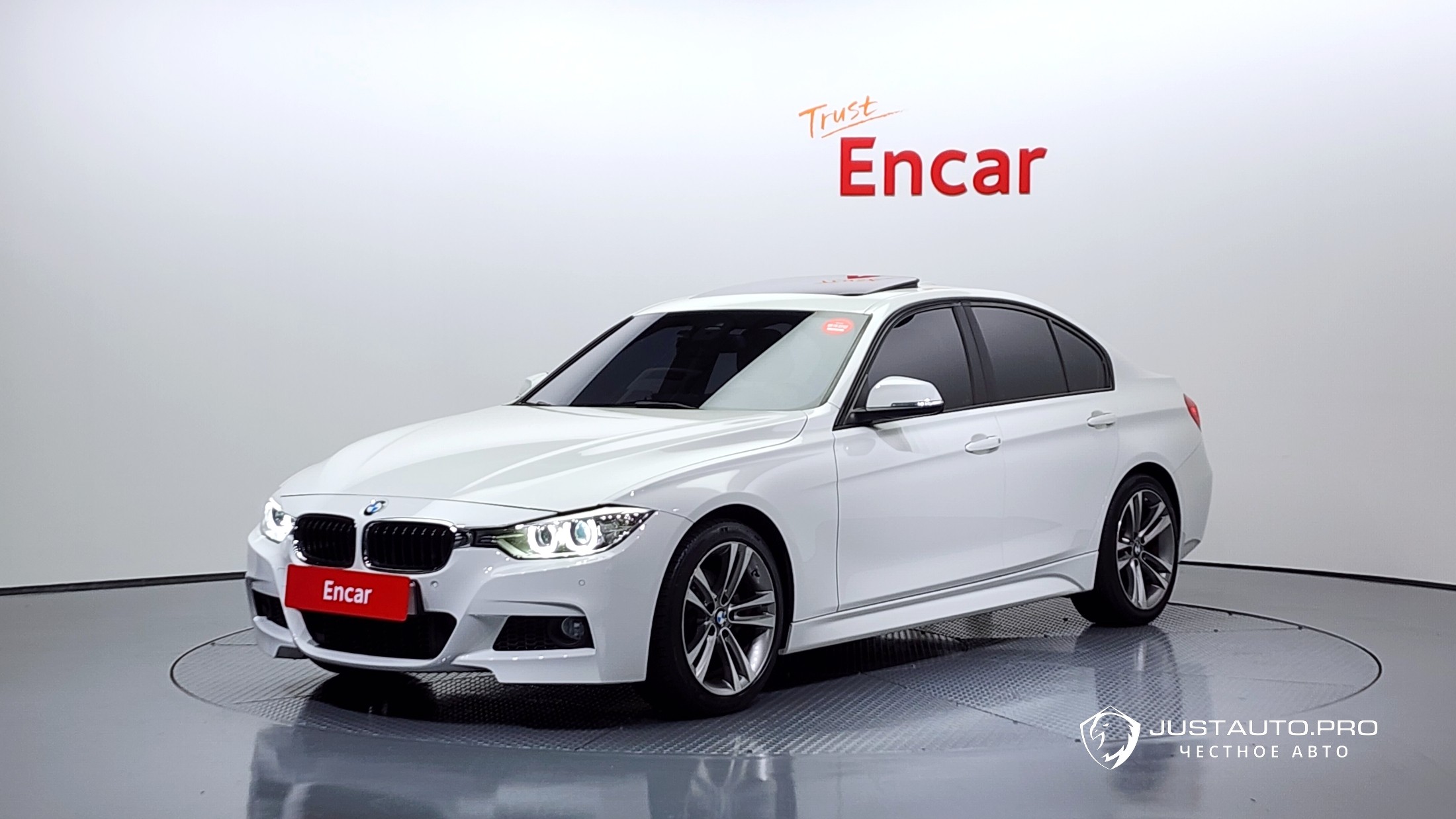 Автомобиль BMW 3-Series