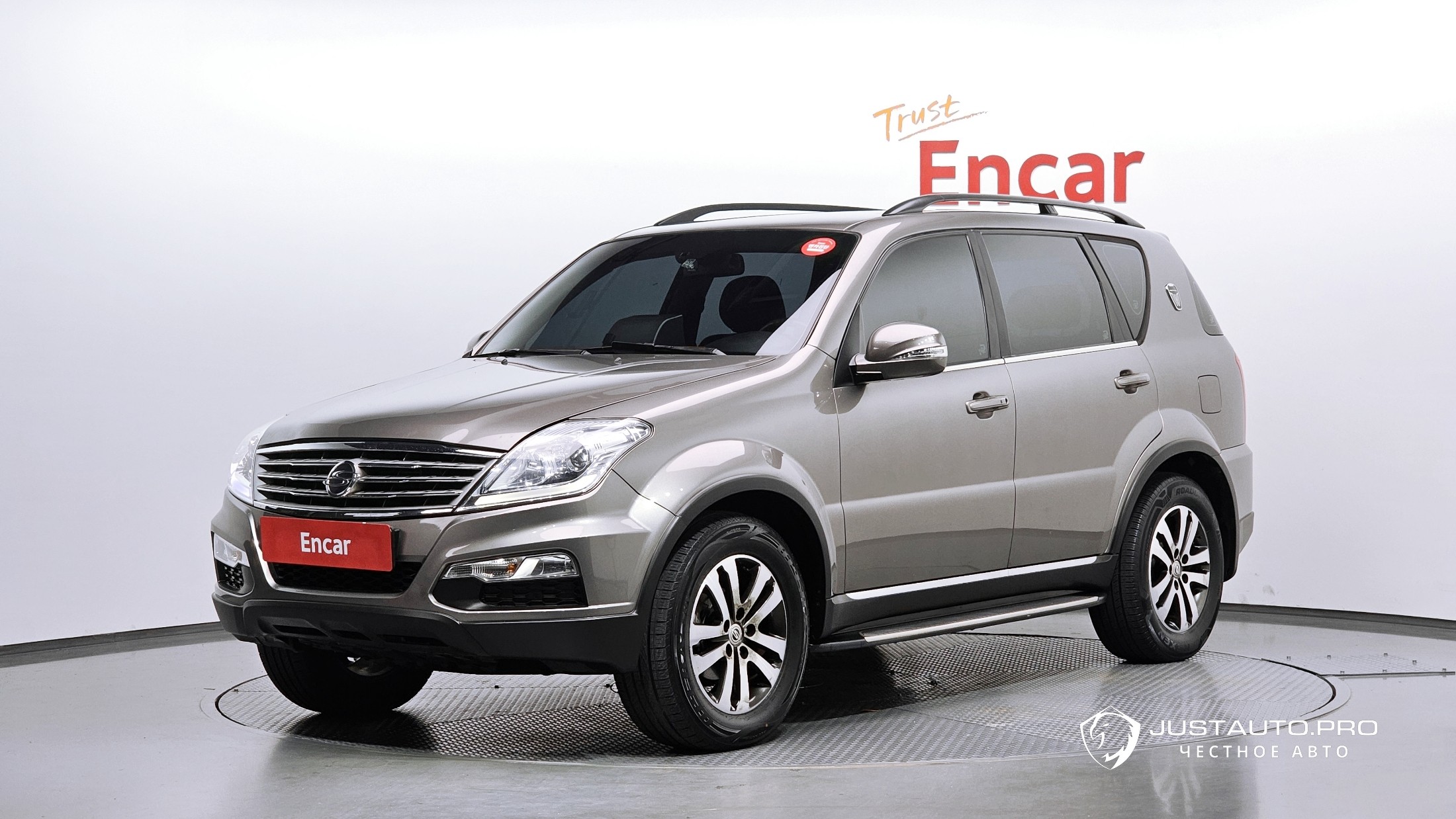 Автомобиль KG_Mobility_Ssangyong Rexton