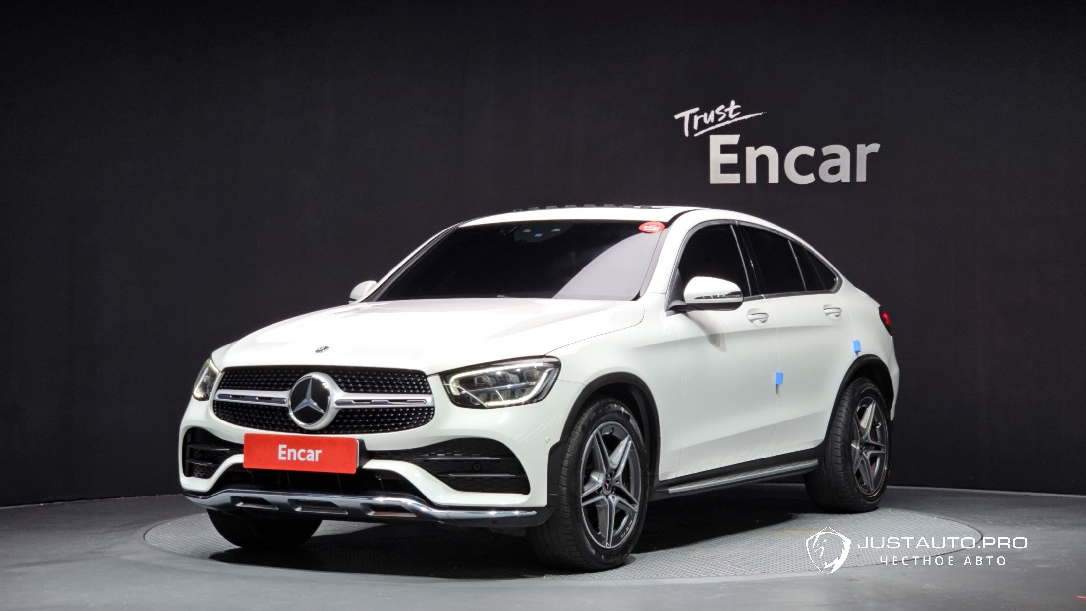 Автомобиль Mercedes-Benz GLC-Class