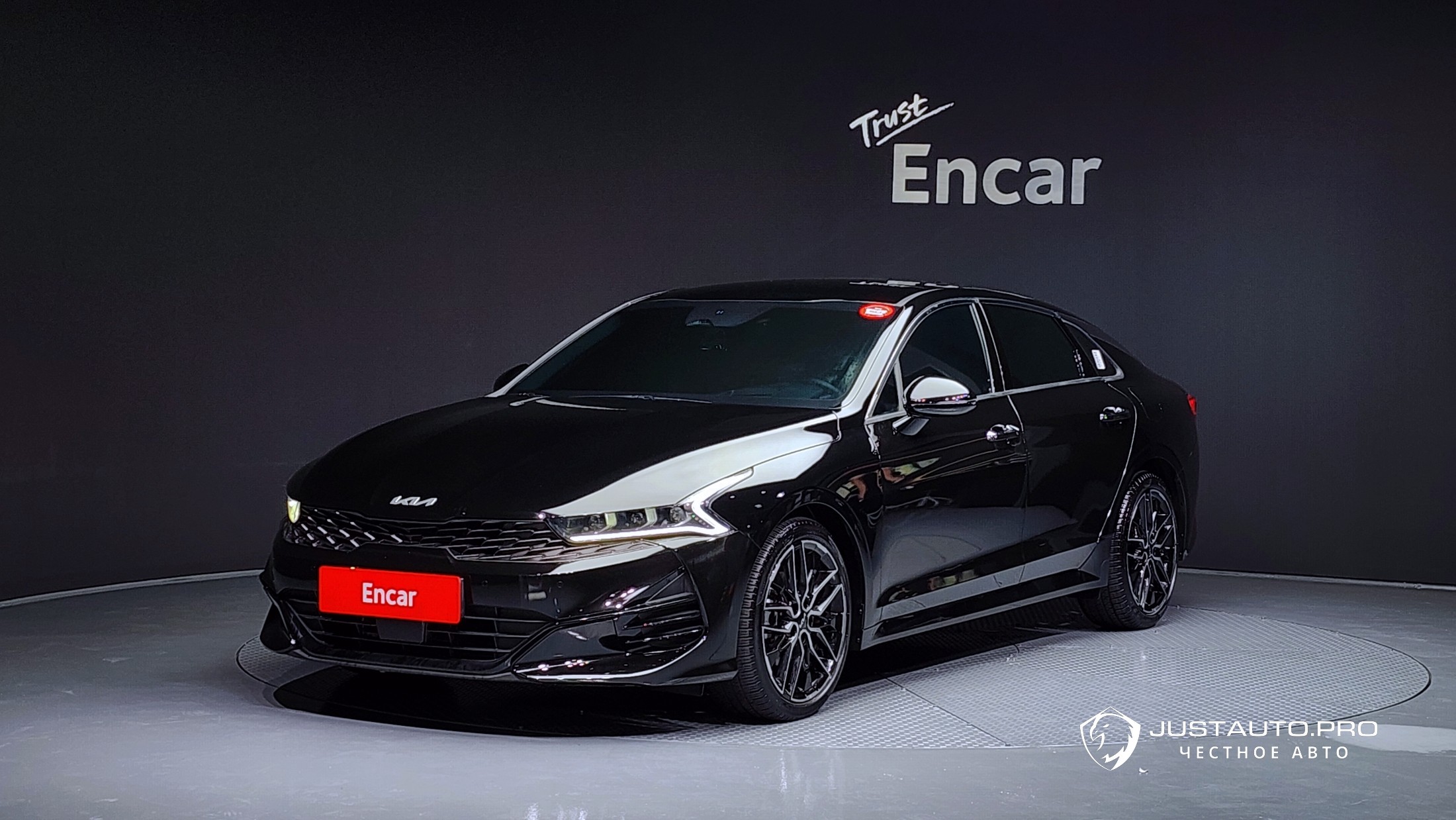 Автомобиль Kia K5