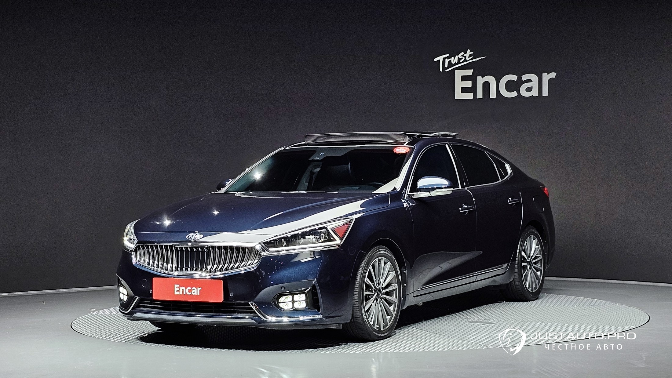 Автомобиль Kia K7