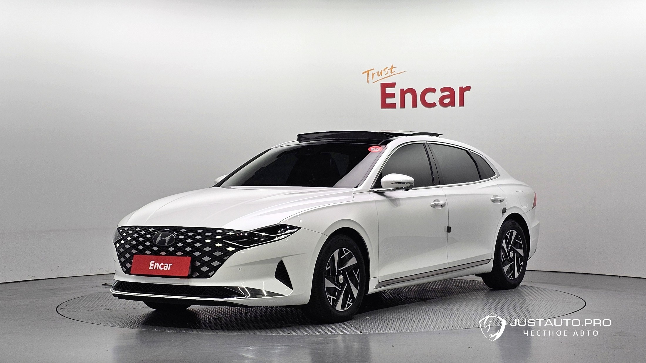 Автомобиль Hyundai Grandeur