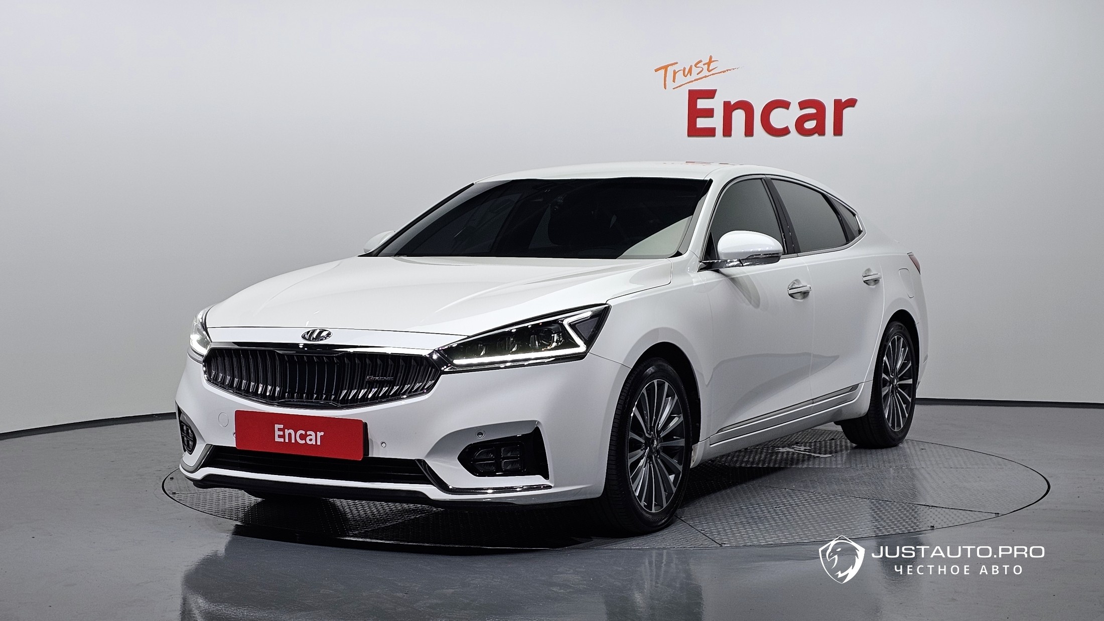 Автомобиль Kia K7