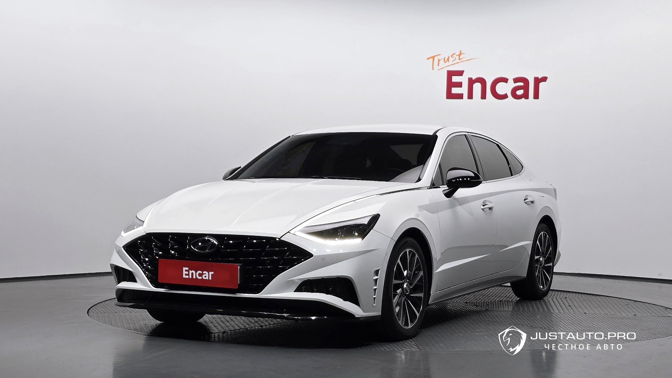 Автомобиль Hyundai Sonata