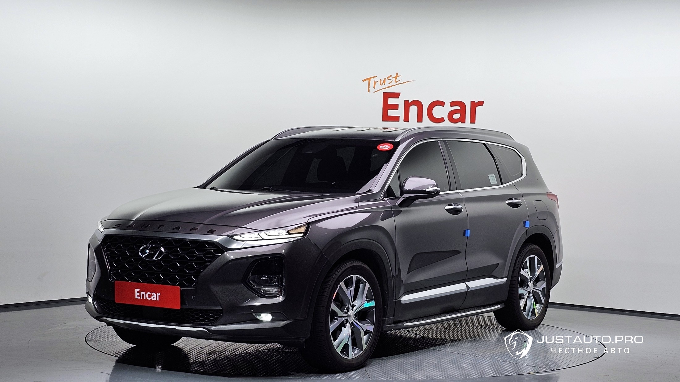 Автомобиль Hyundai Santafe