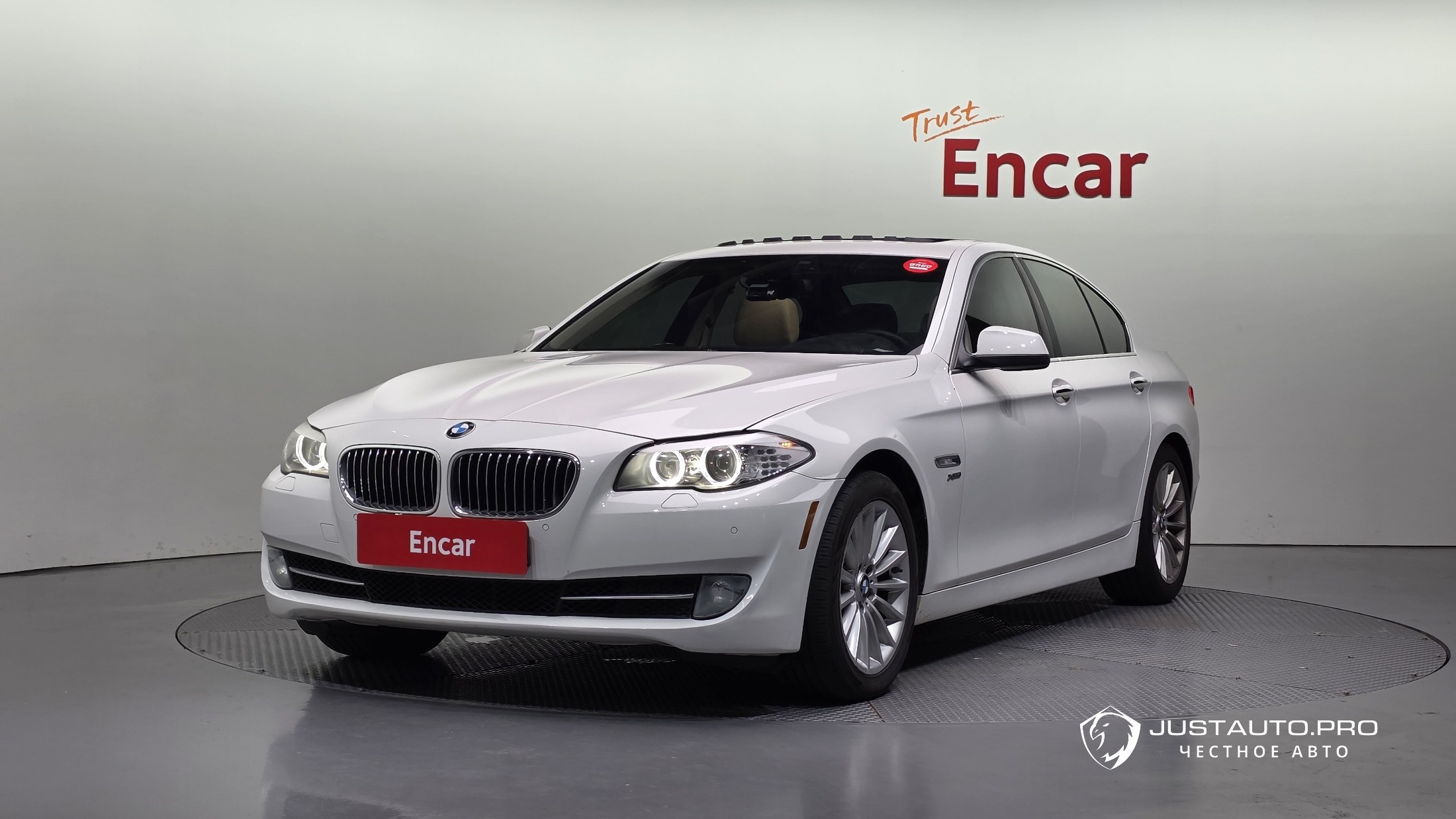 Автомобиль BMW 5-Series