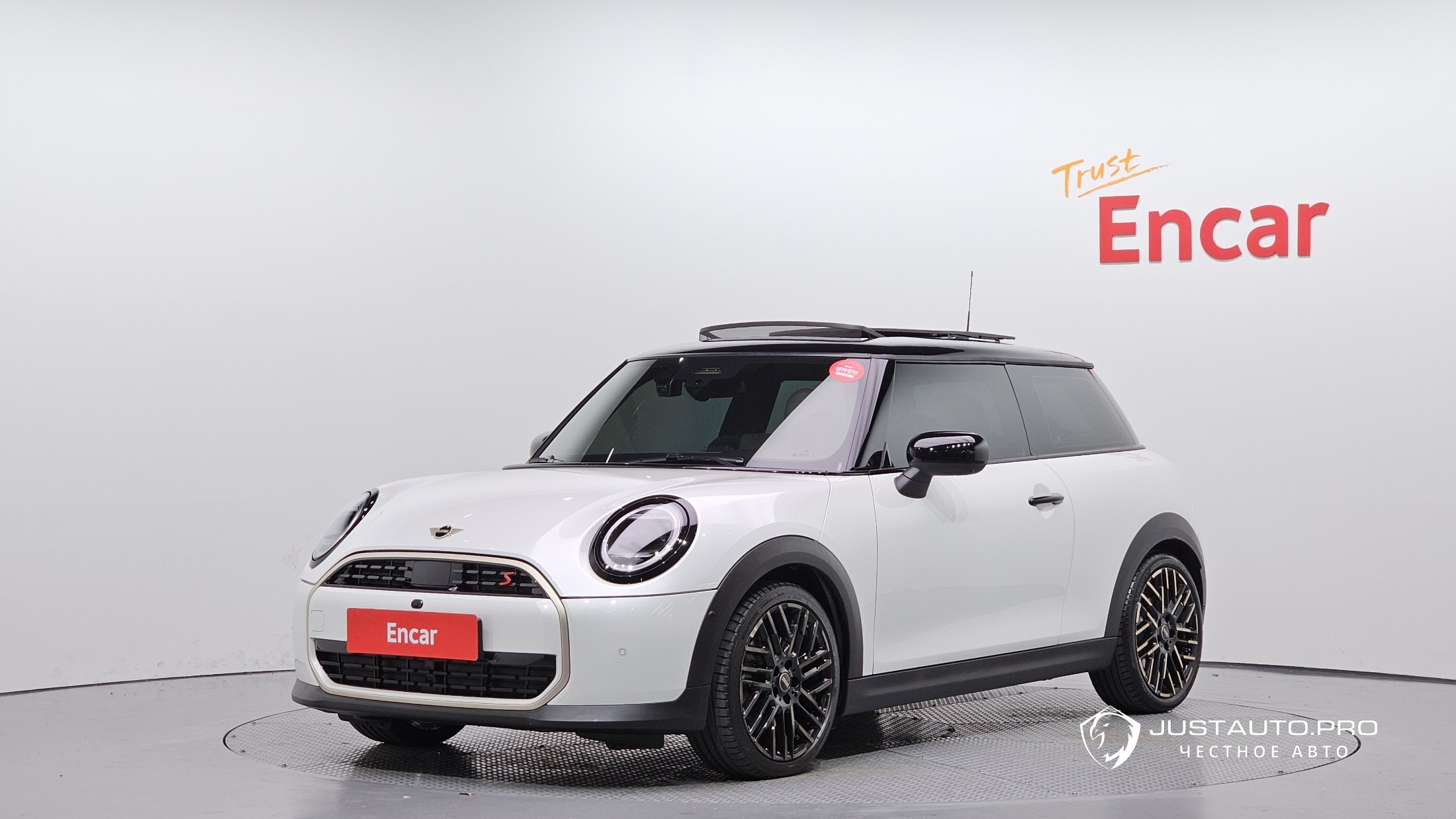 Автомобиль Mini Cooper