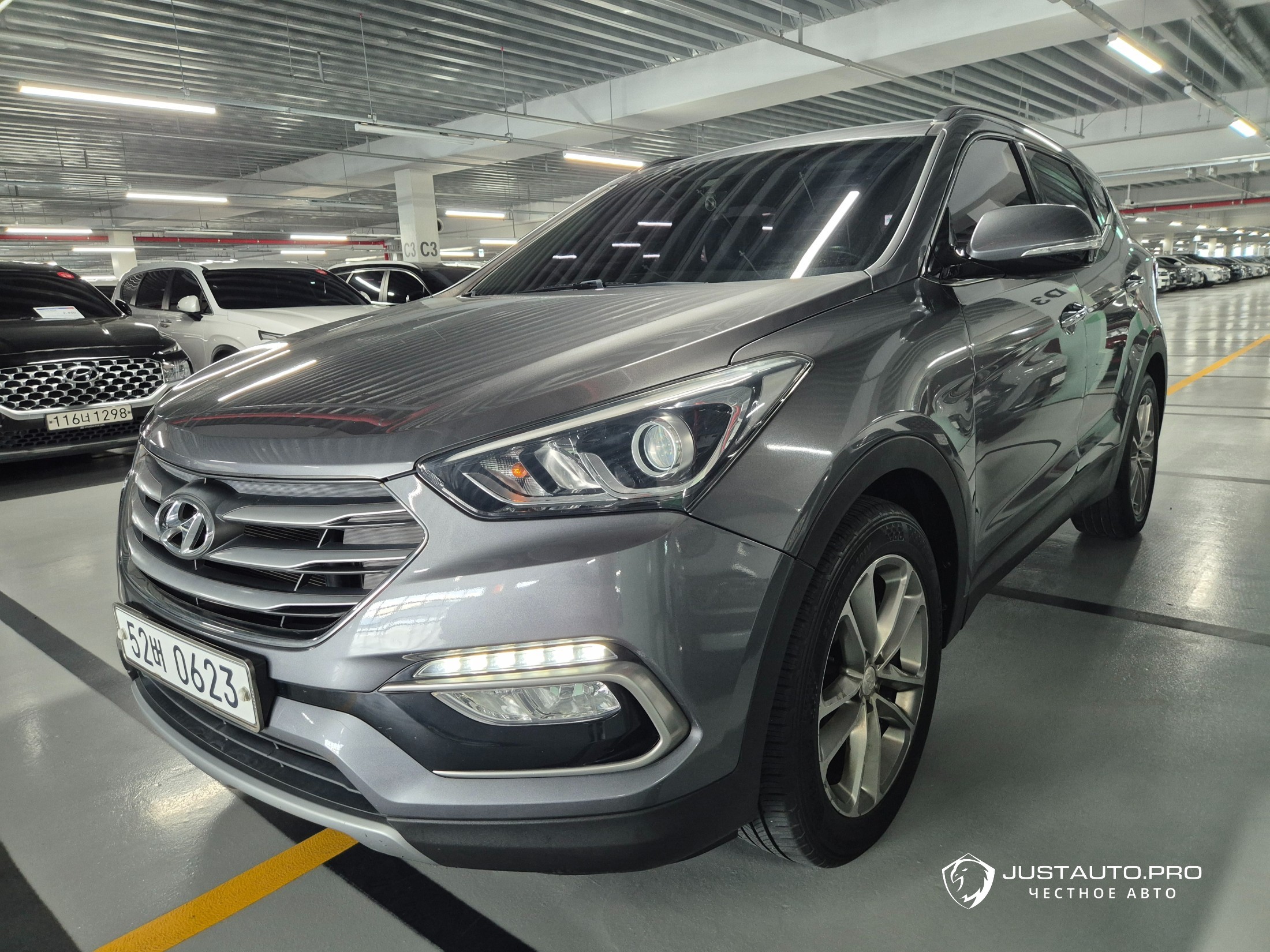 Автомобиль Hyundai Santafe