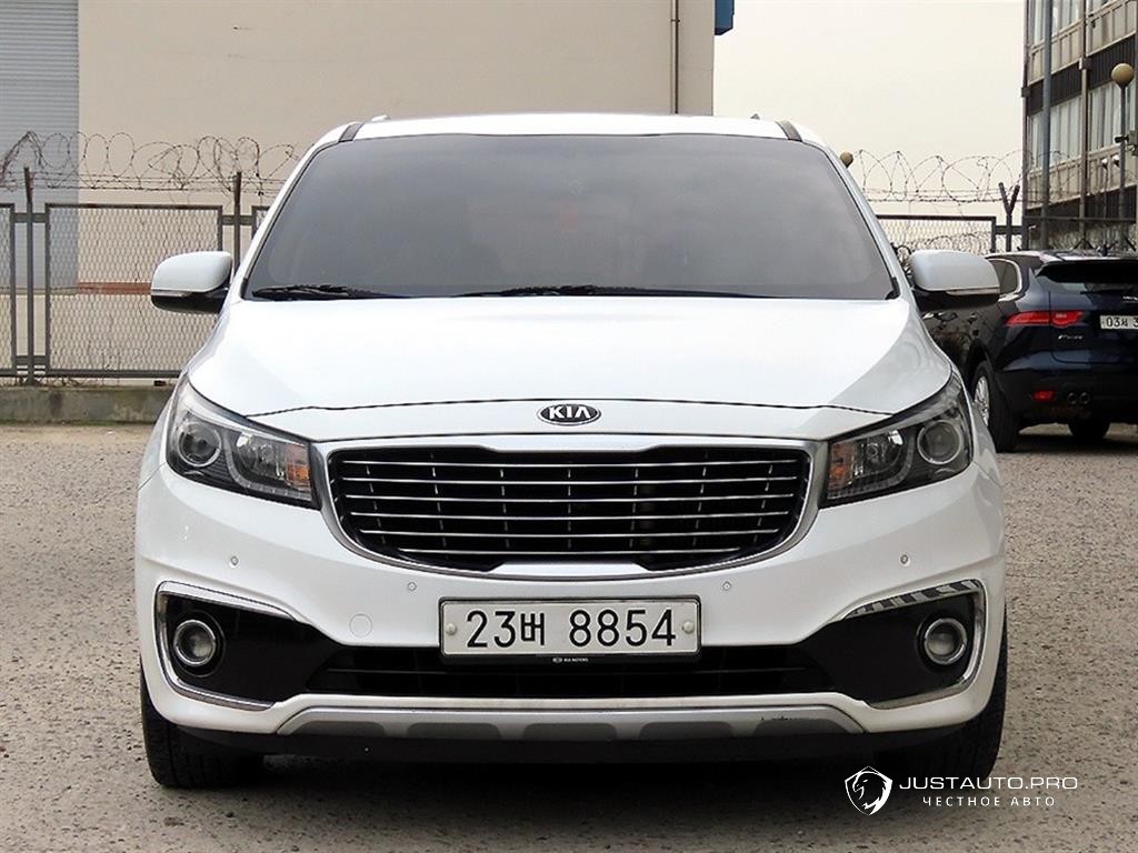 Автомобиль Kia Canival