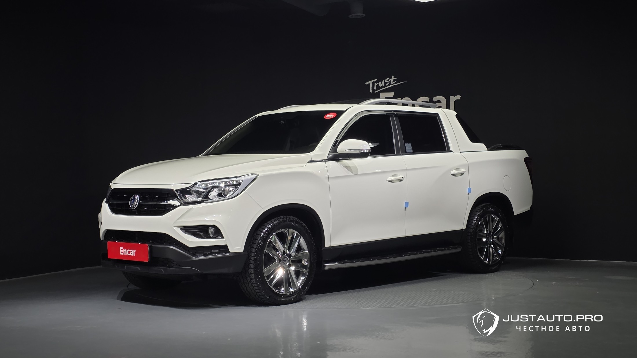 Автомобиль KG_Mobility_Ssangyong Rexton