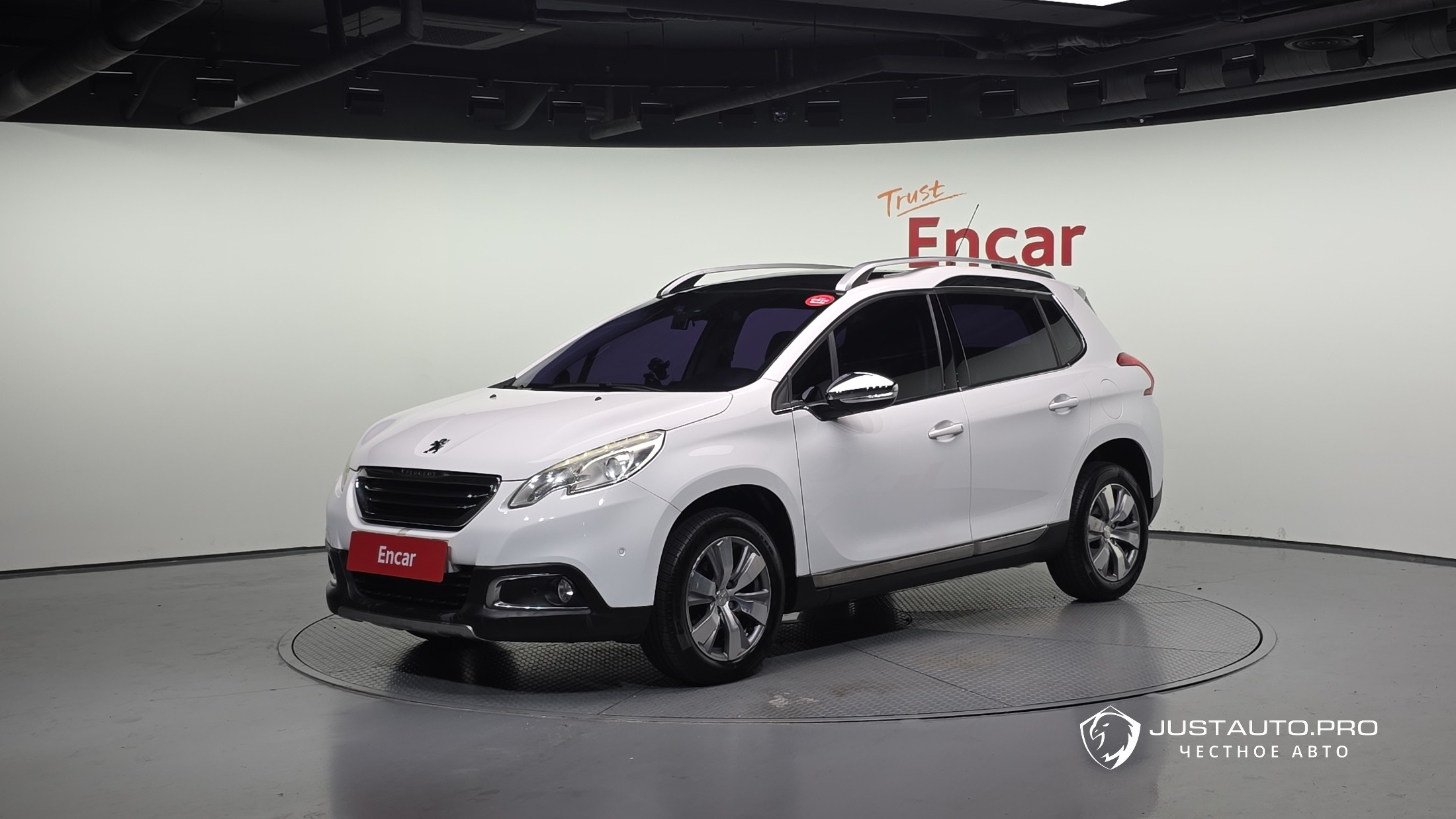Автомобиль Peugeot 2008