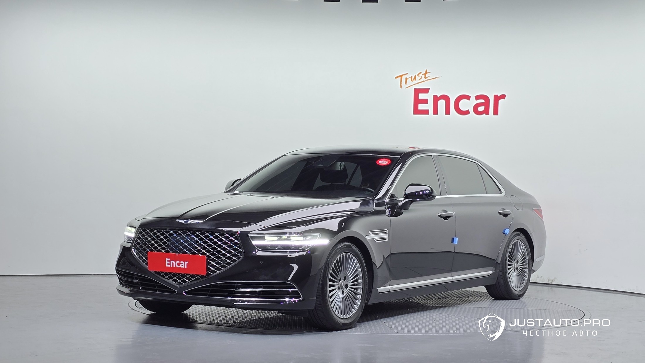 Автомобиль Genesis G90