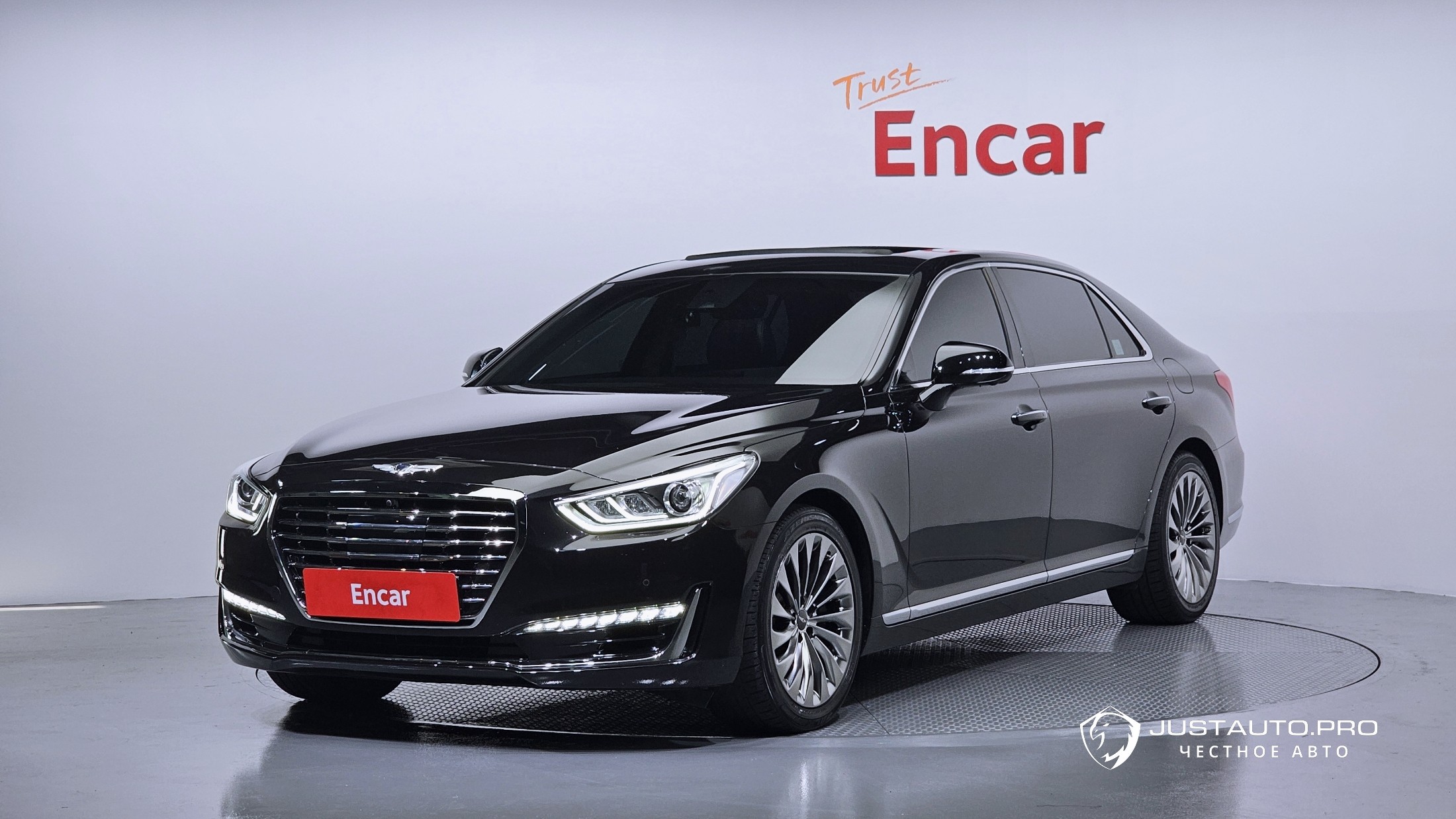 Автомобиль Genesis EQ900