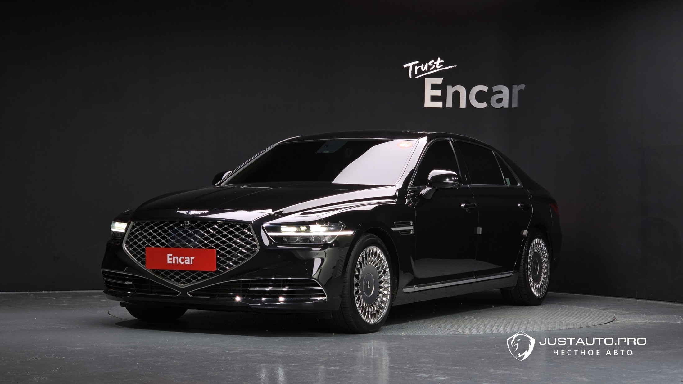 Автомобиль Genesis G90