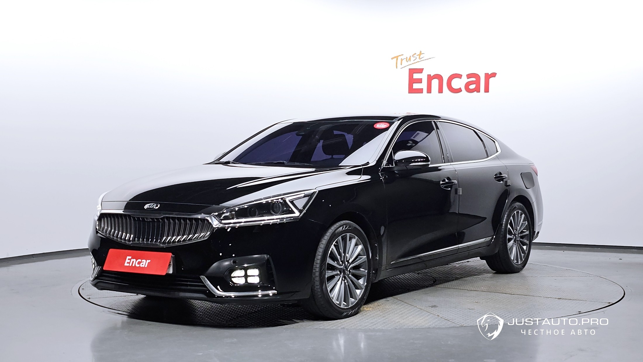 Автомобиль Kia K7