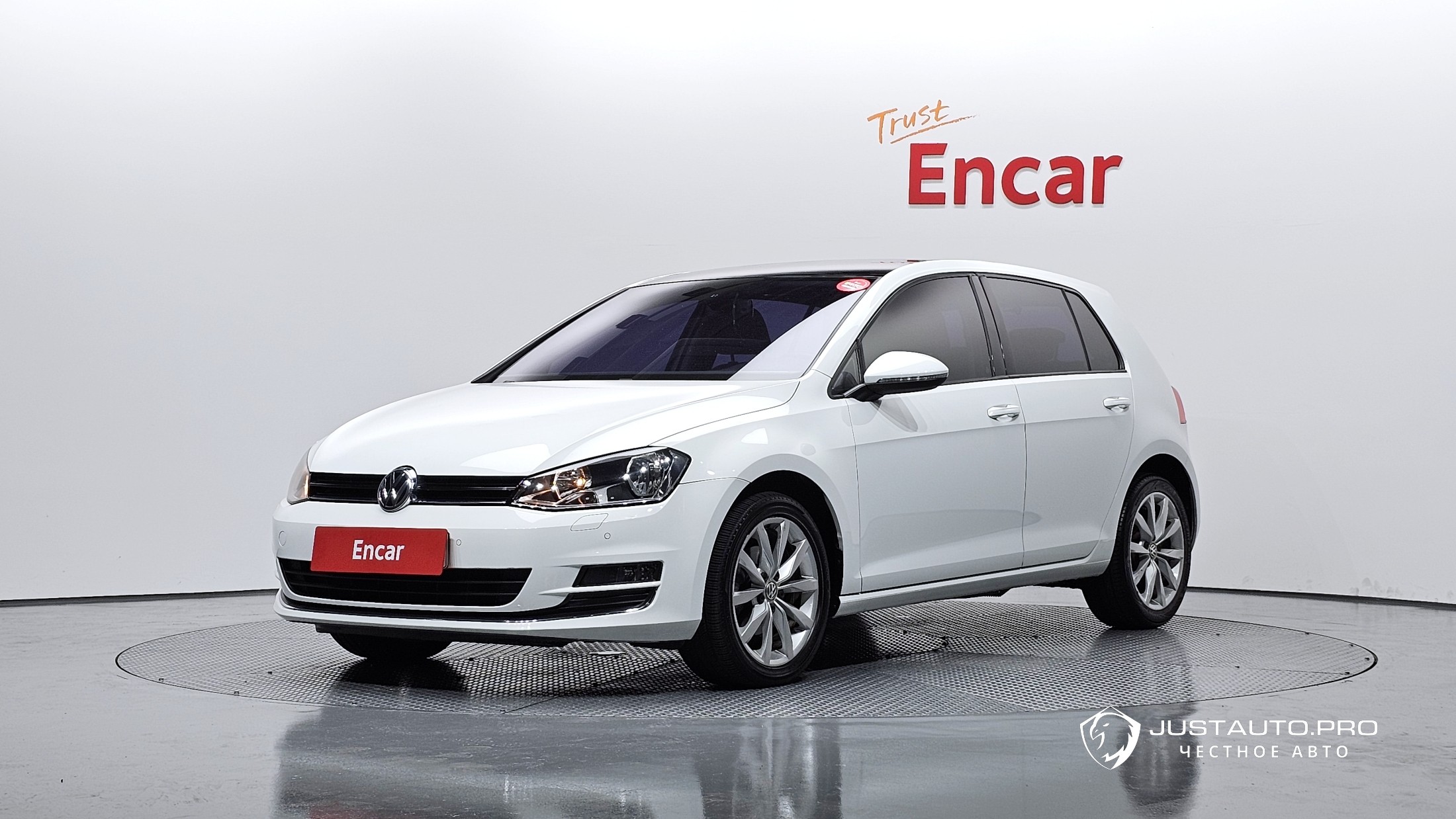 Автомобиль Volkswagen Golf