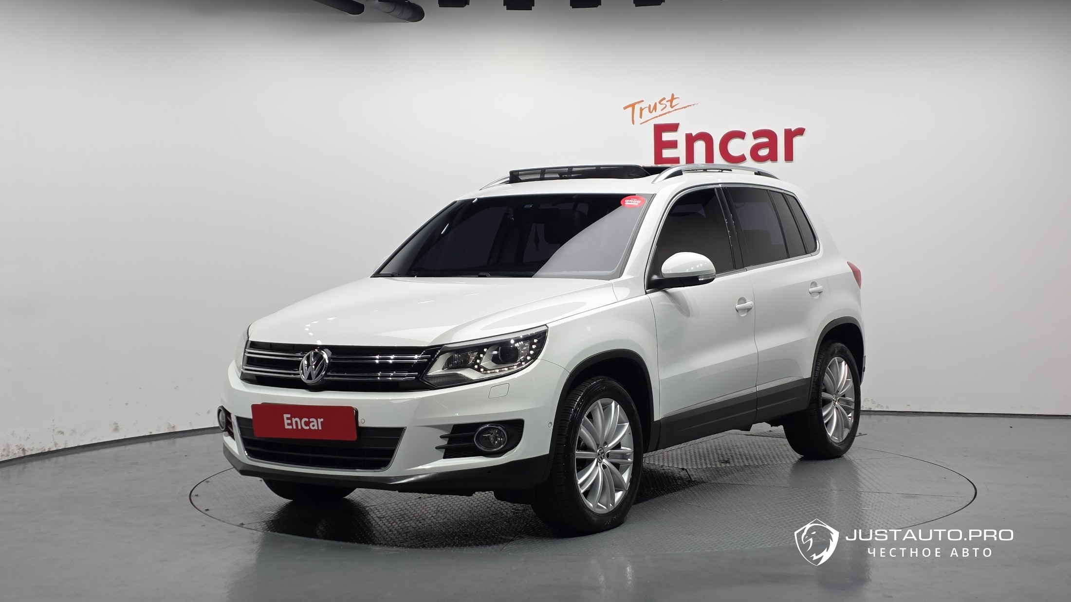 Автомобиль Volkswagen Tiguan