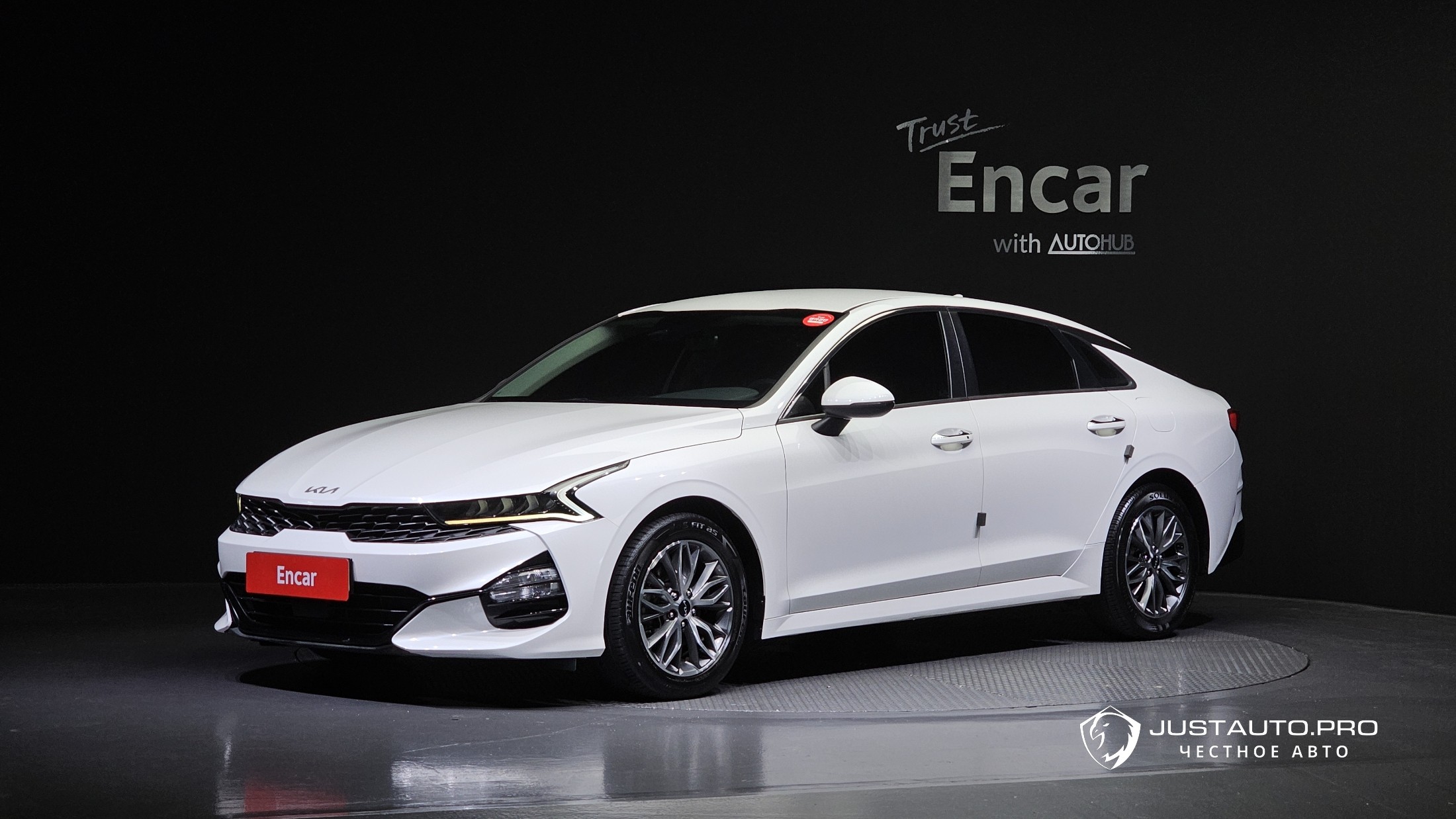 Автомобиль Kia K5