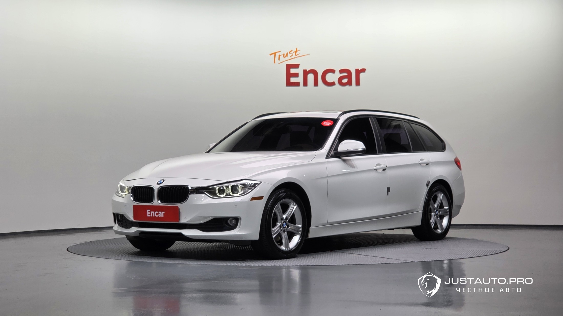 Автомобиль BMW 3-Series