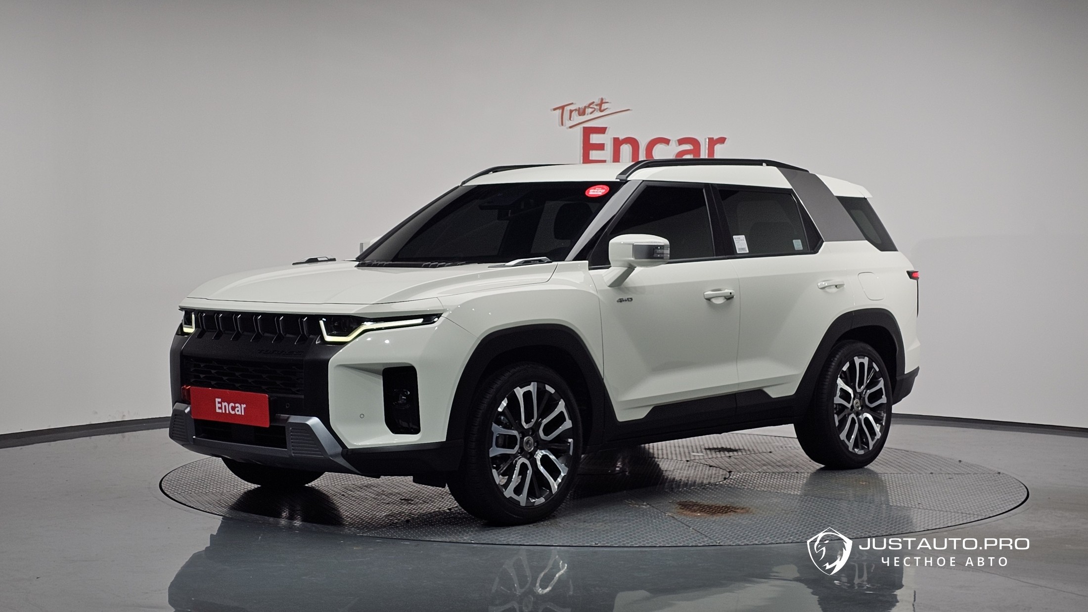 Автомобиль KG_Mobility_Ssangyong Torres