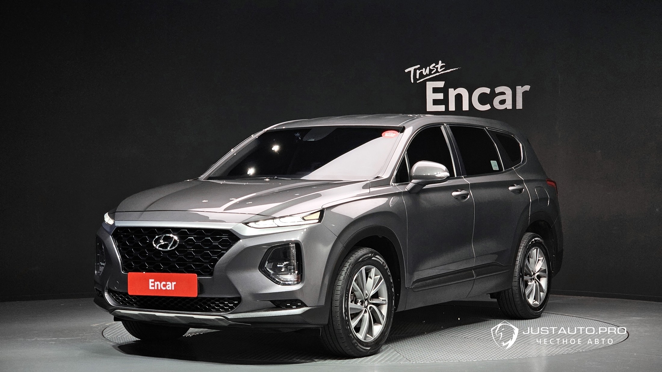 Автомобиль Hyundai Santafe