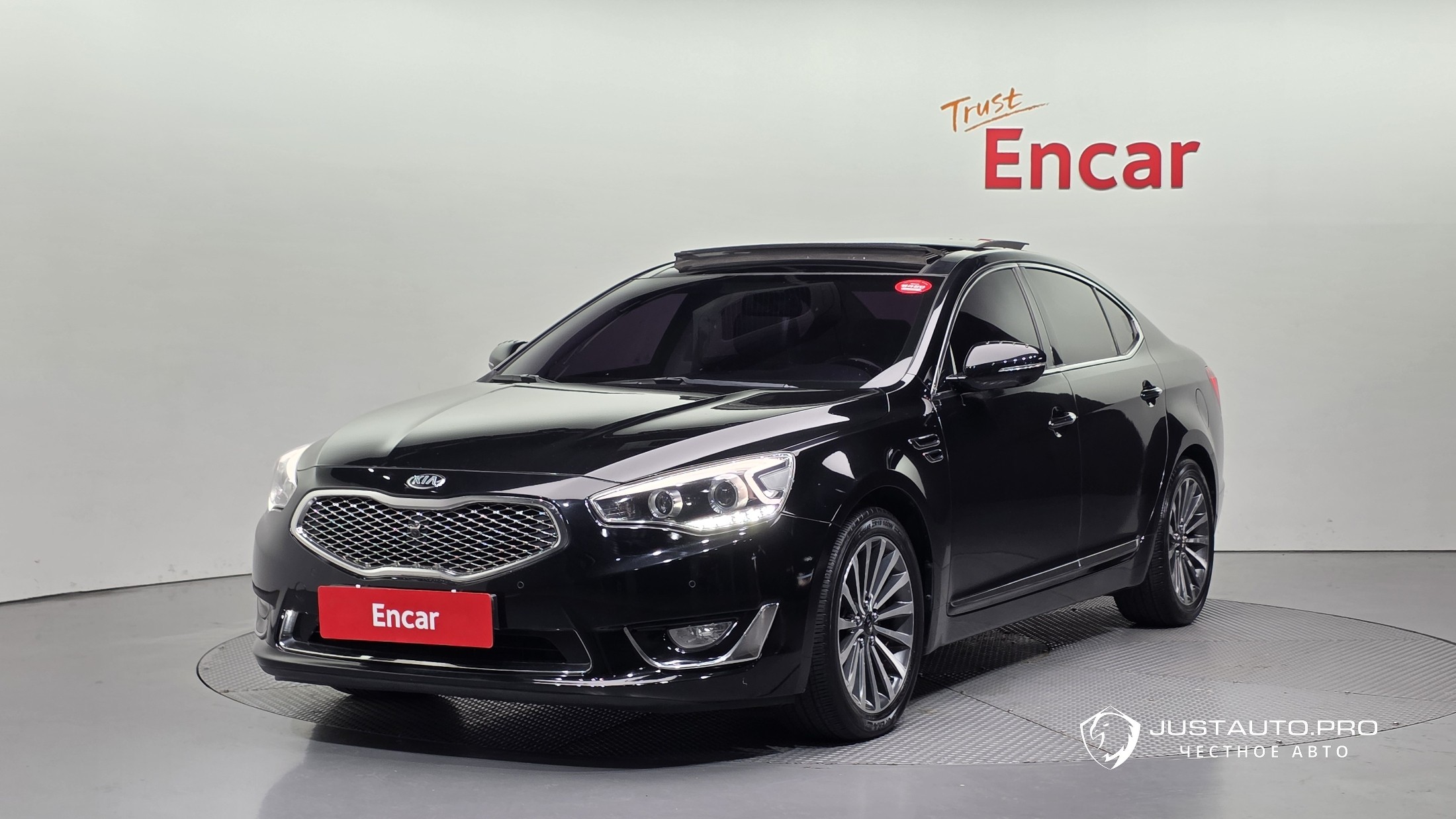 Автомобиль Kia K7