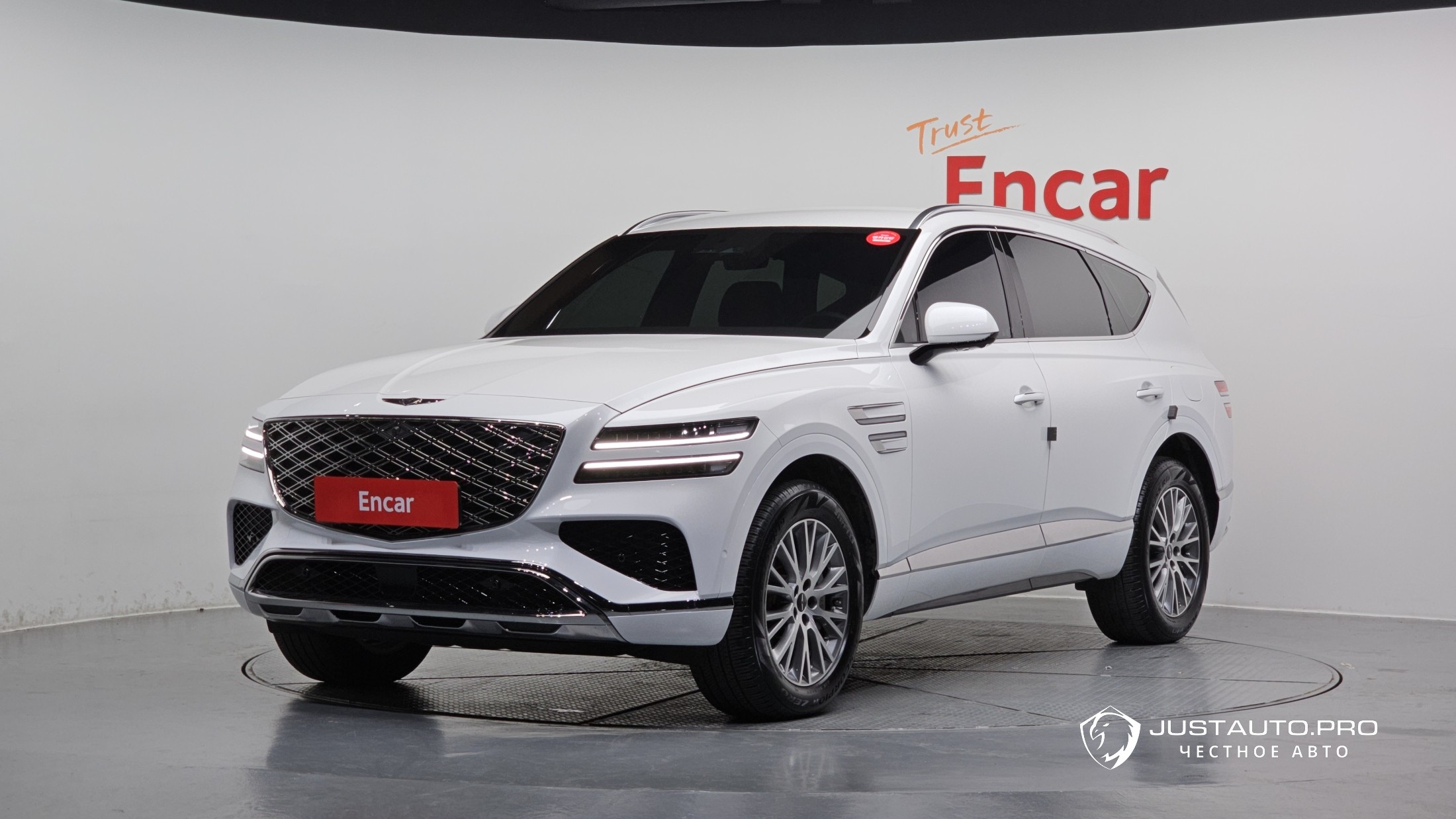 Автомобиль Genesis GV80