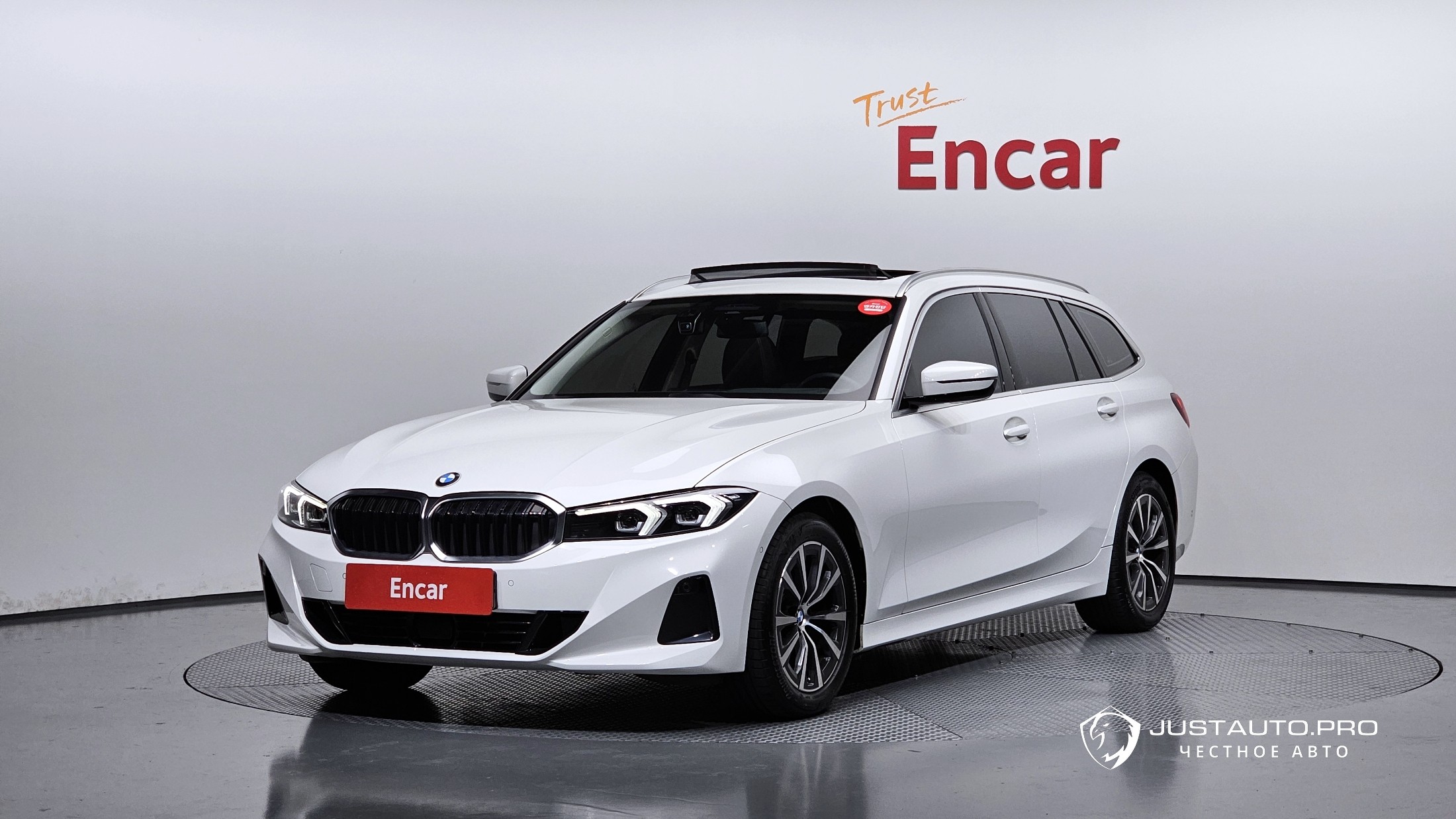 Автомобиль BMW 3-Series