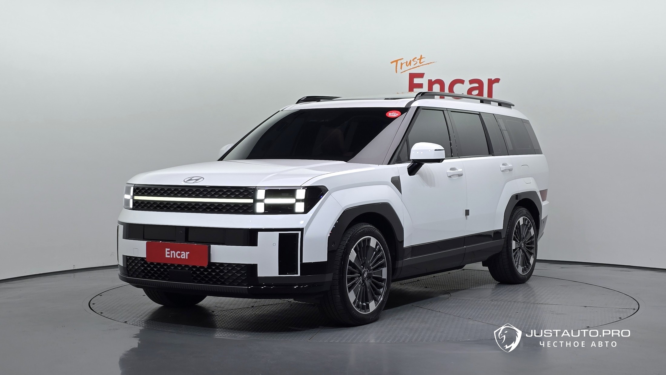 Автомобиль Hyundai Santafe