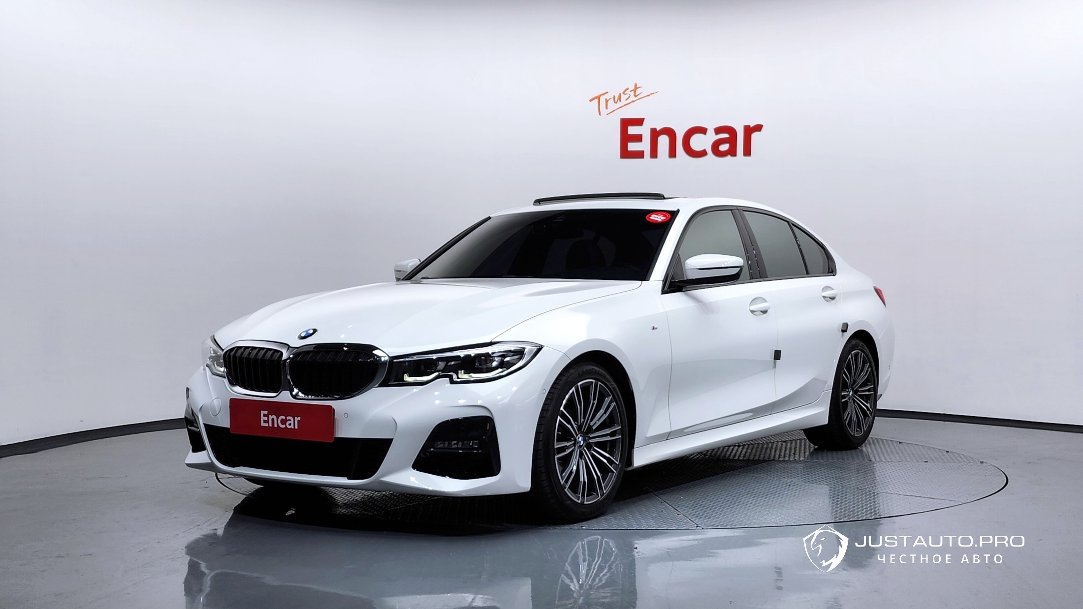 Автомобиль BMW 3-Series